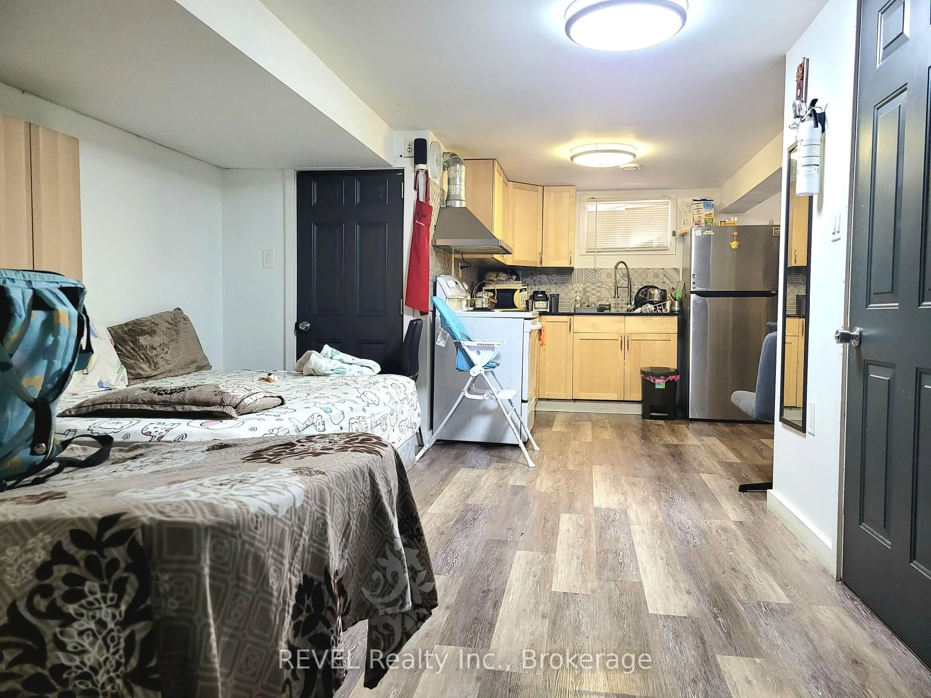Photo 3 of 5675 Peer Street, Niagara Falls, Dorchester — HOMEH