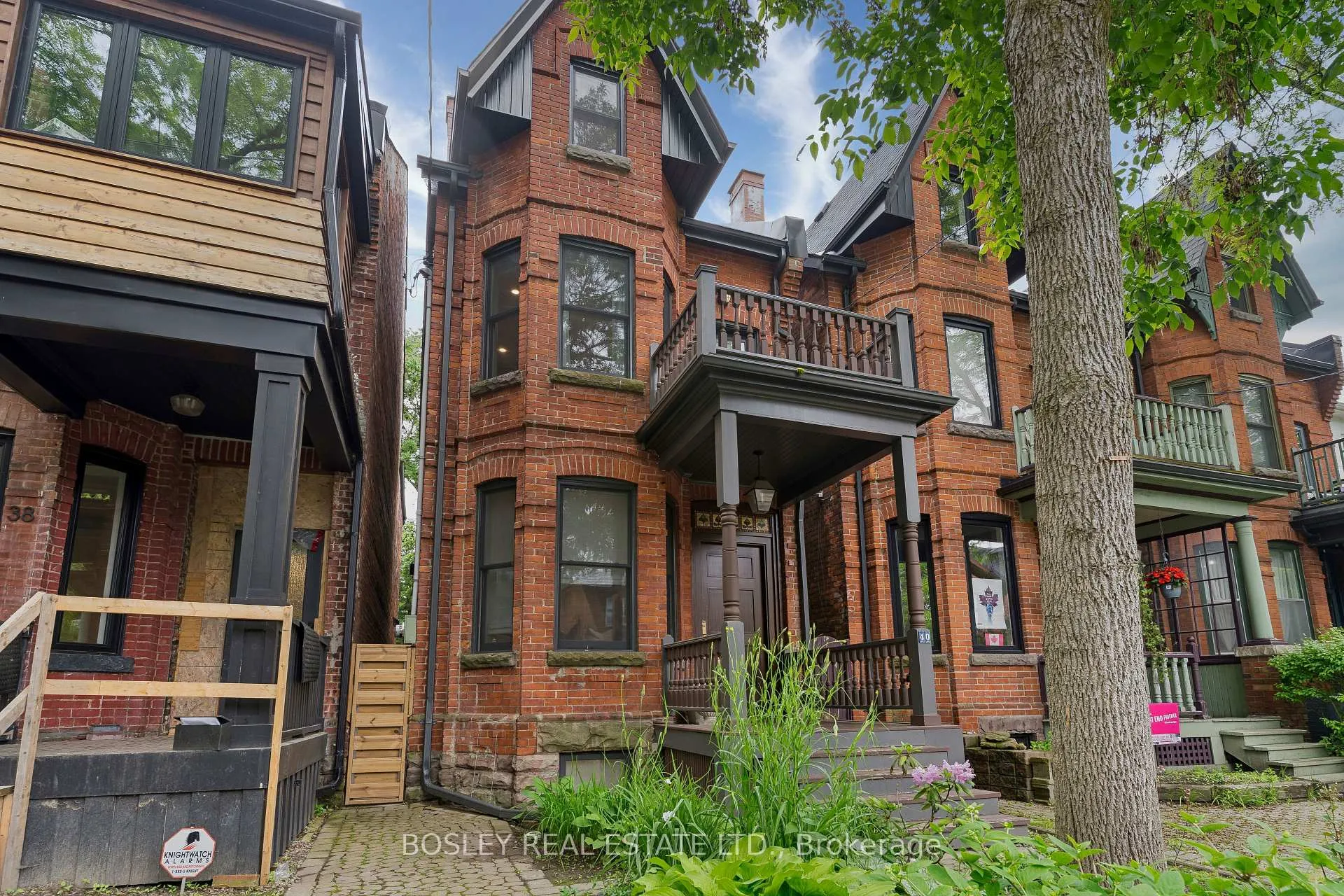 Photo 3 of 40 Fuller Avenue, Toronto, Roncesvalles — HOMEH