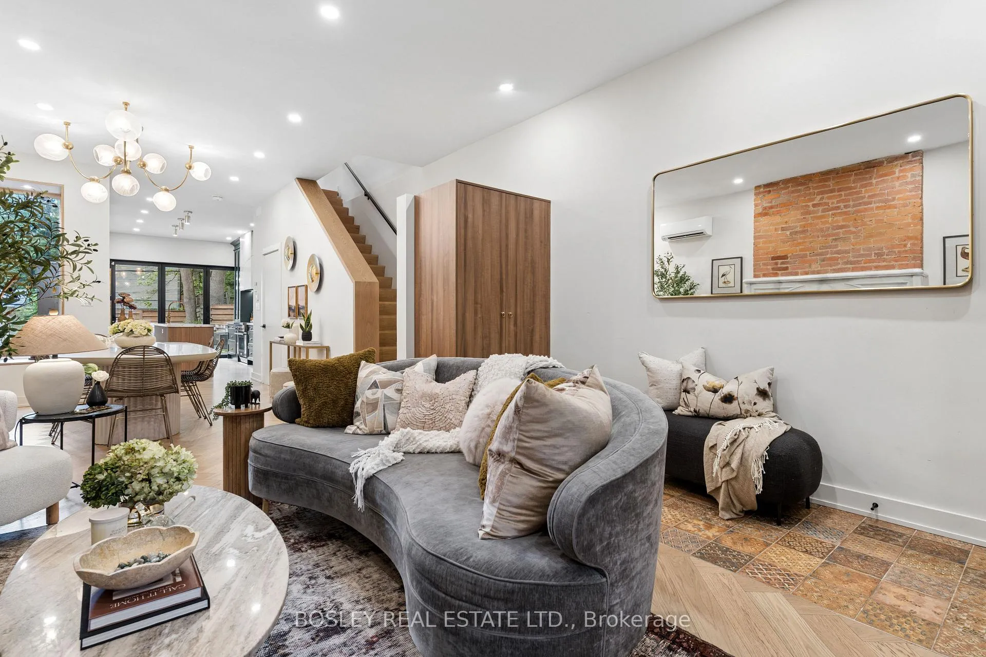 Photo 5 of 40 Fuller Avenue, Toronto, Roncesvalles — HOMEH