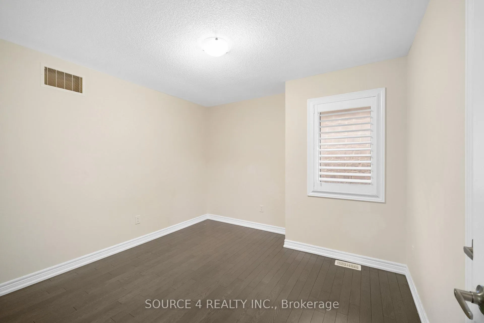 Photo 15 of 2426 Hibiscus Drive, Pickering, Rural Pickering — HOMEH