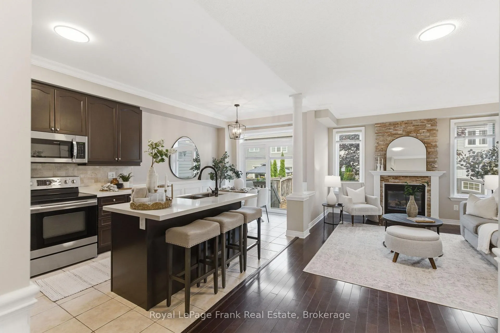 Photo 6 of 170 Harbourside Drive, Whitby, Port Whitby — HOMEH