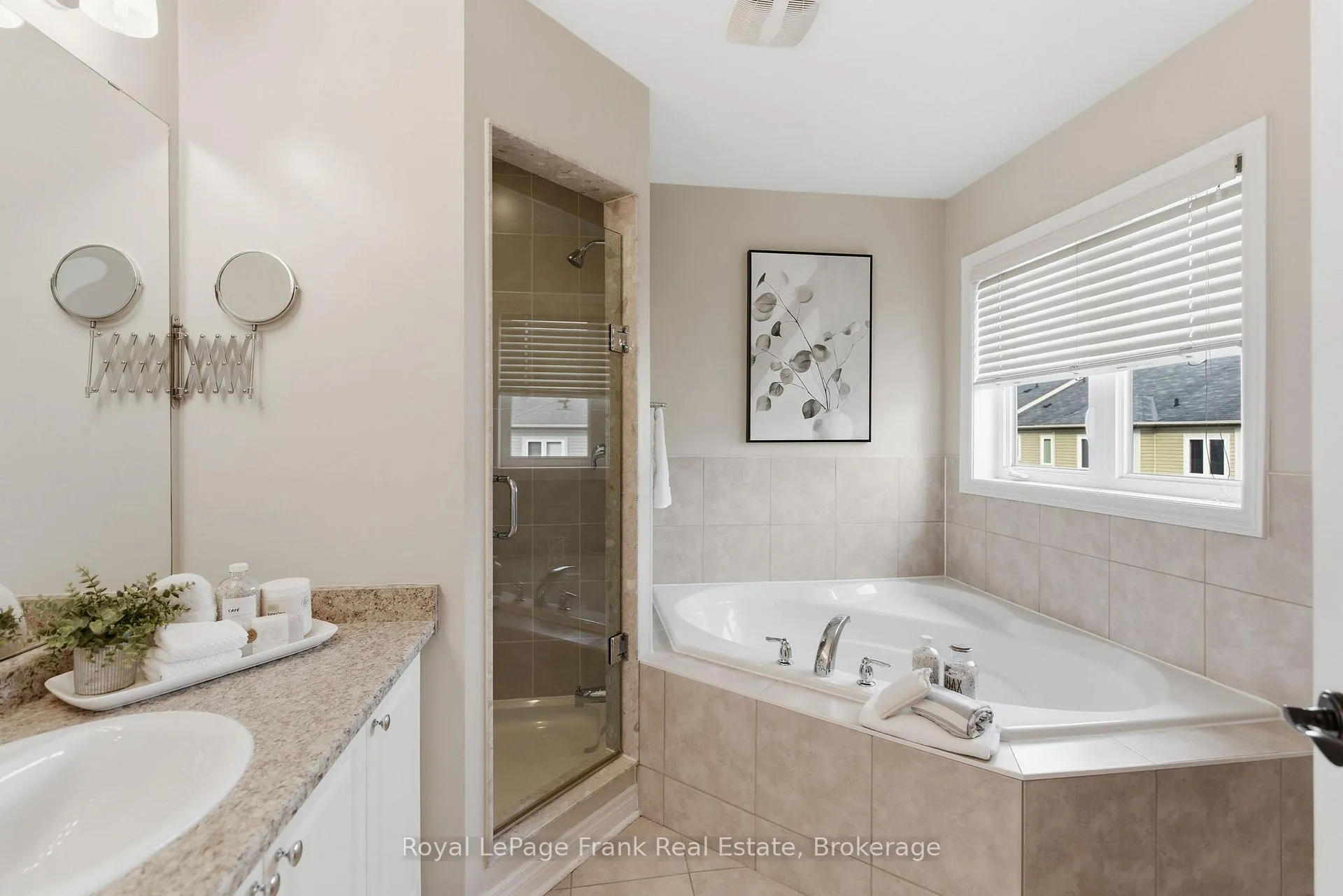 Photo 19 of 170 Harbourside Drive, Whitby, Port Whitby — HOMEH