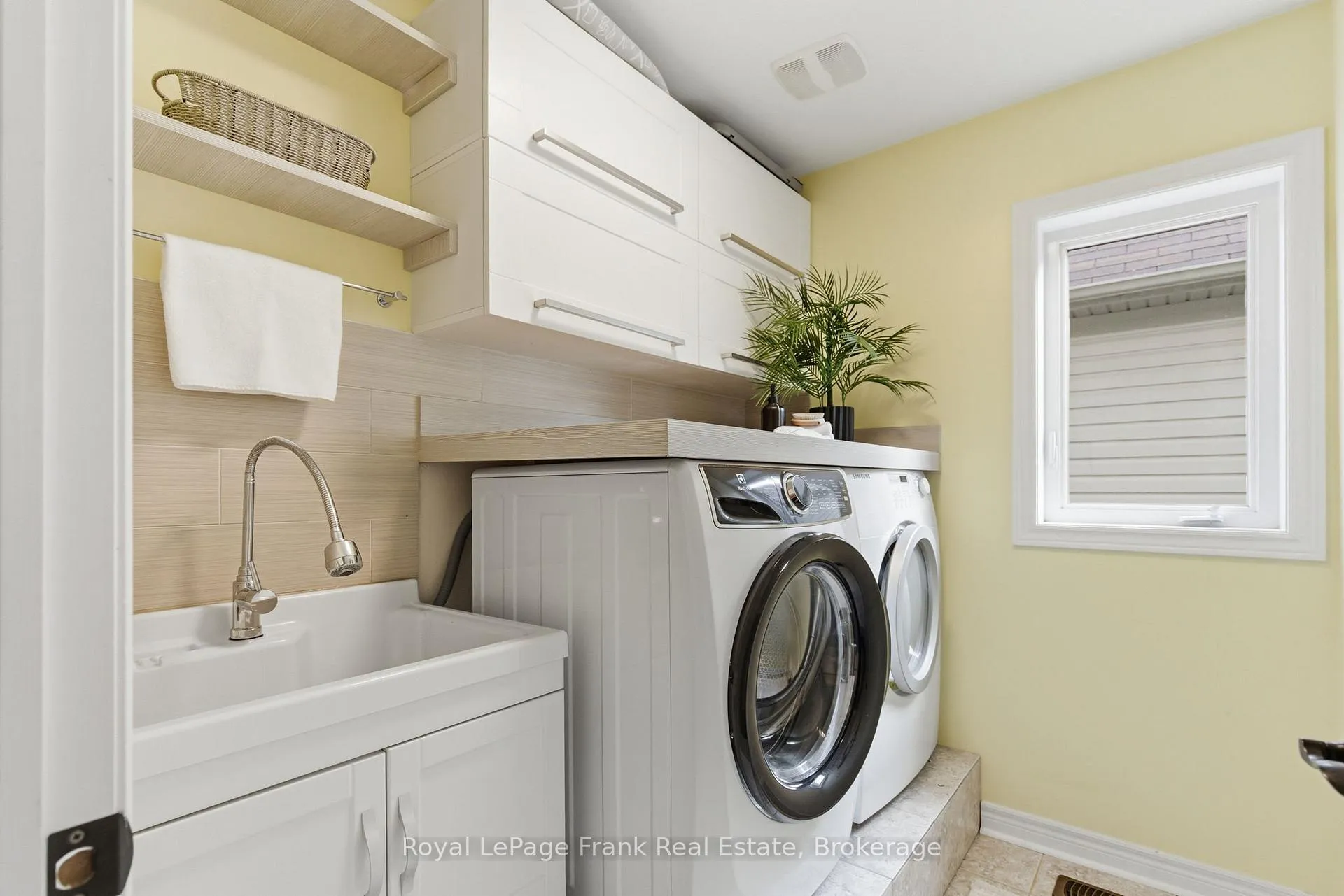 Photo 25 of 170 Harbourside Drive, Whitby, Port Whitby — HOMEH