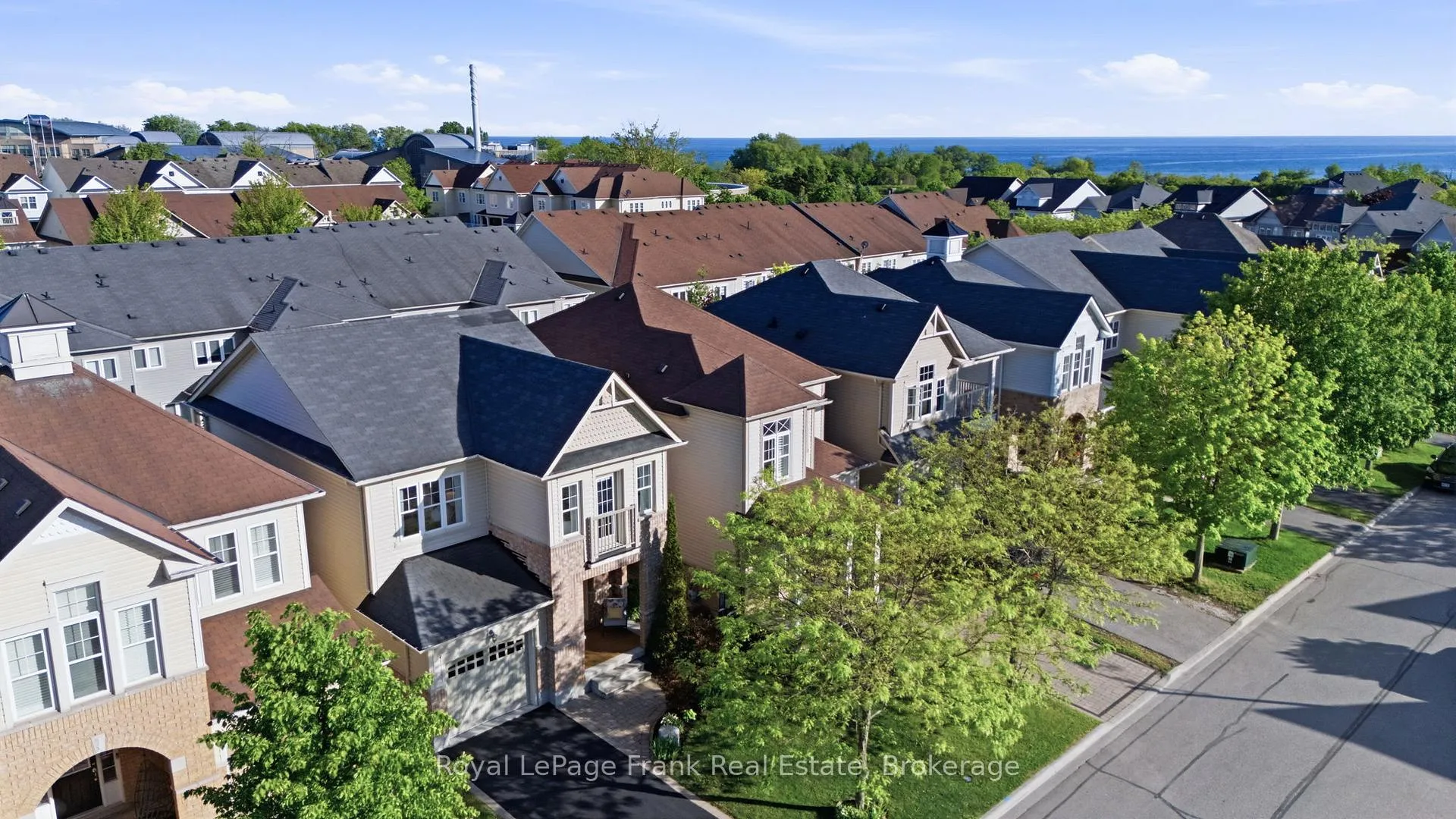 Photo 33 of 170 Harbourside Drive, Whitby, Port Whitby — HOMEH