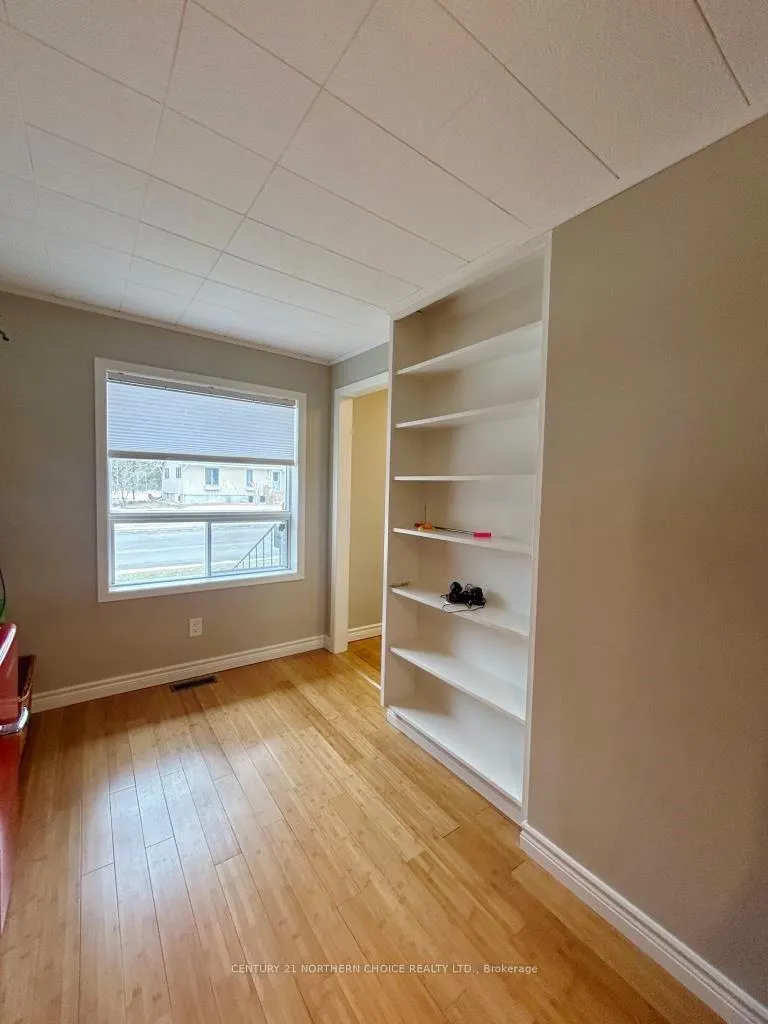 Photo 11 of 1115 River Road West, Fort Frances — HOMEH