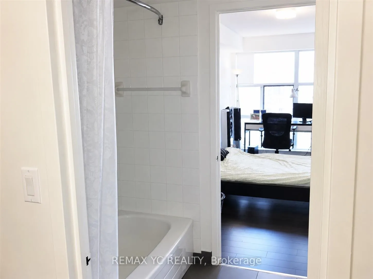 Photo 10 of Unit 501, 11 St Joseph Street, Toronto, Bay Street Corridor — HOMEH