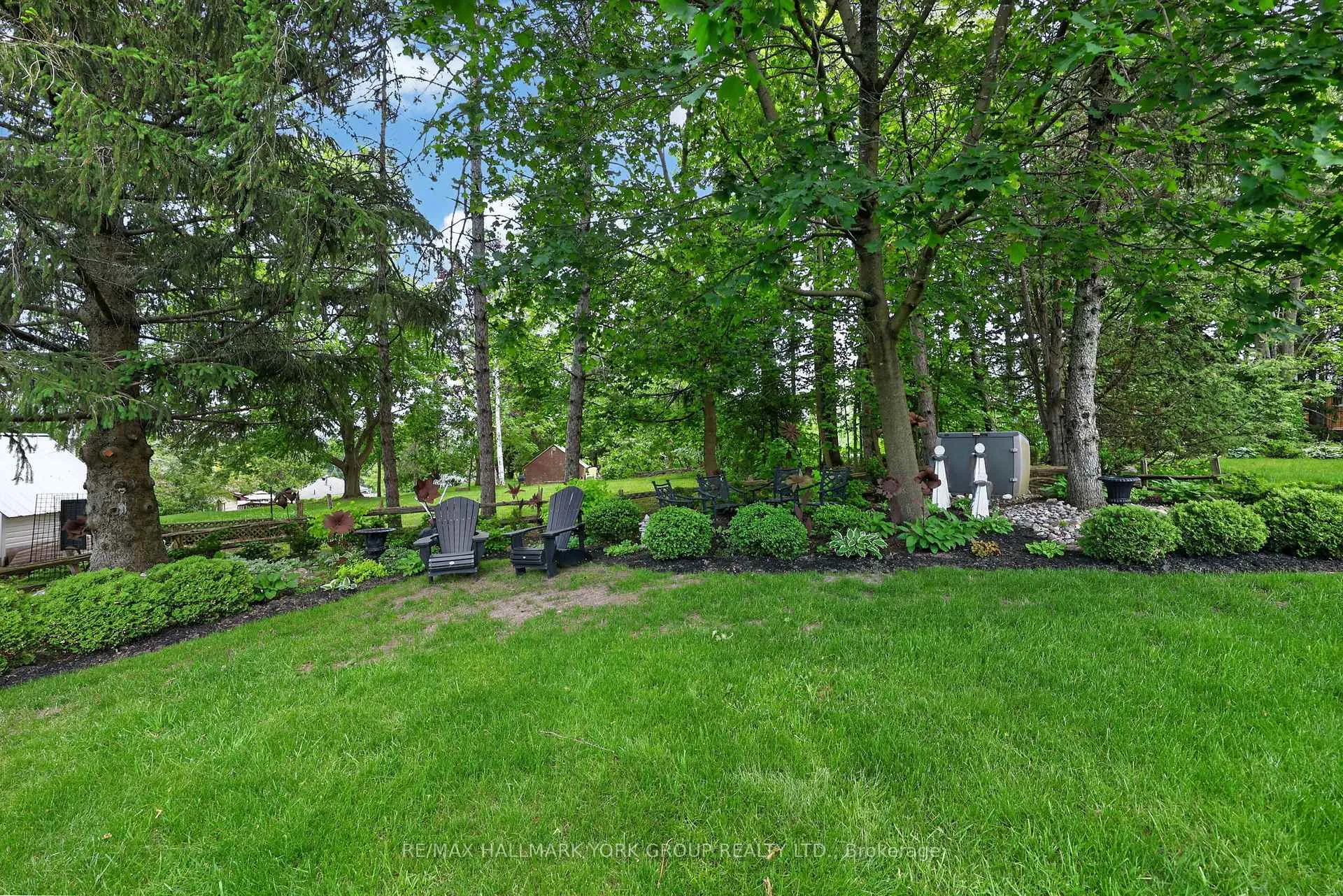 Photo 2 of 49 Orma Drive, Orillia — HOMEH