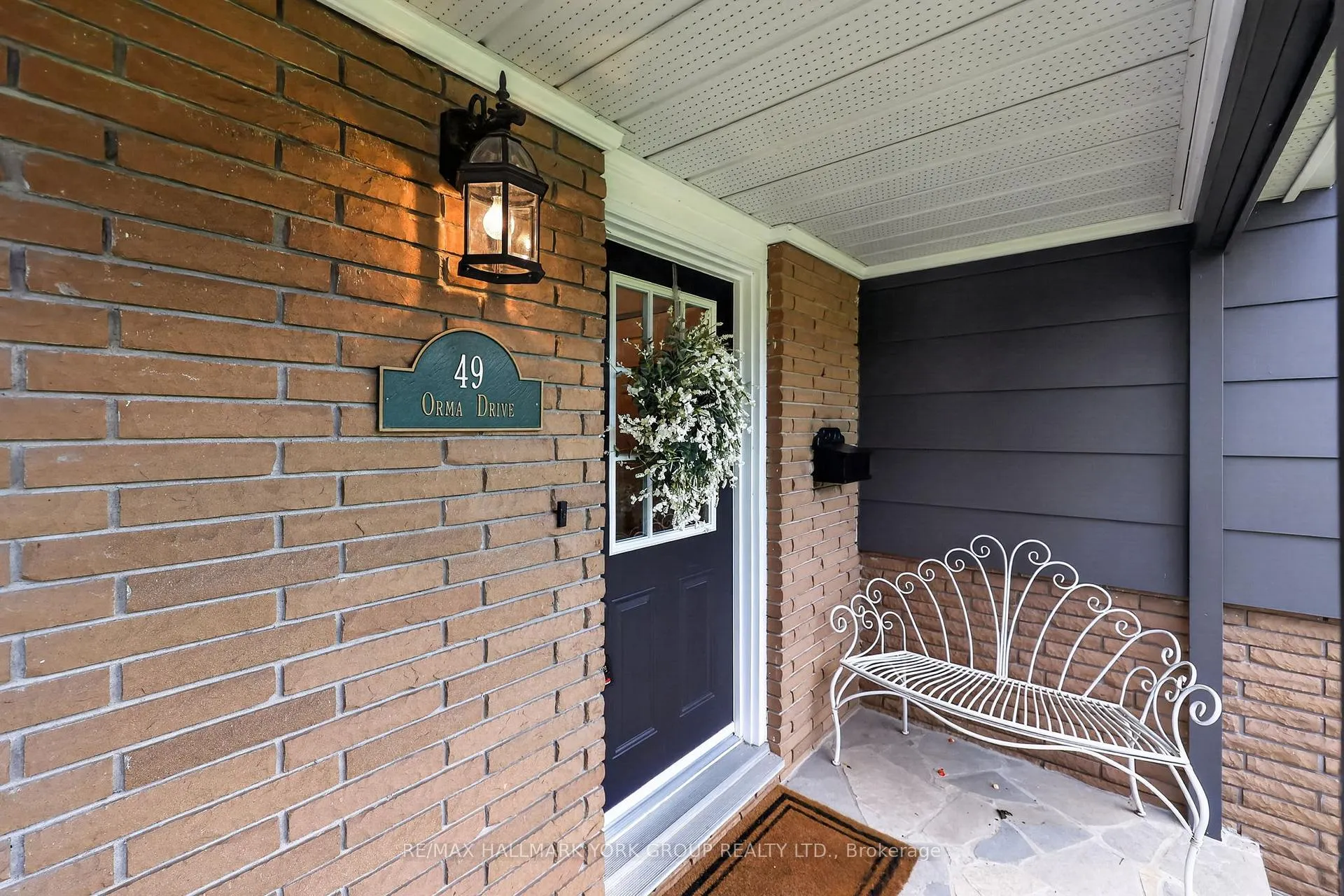 Photo 8 of 49 Orma Drive, Orillia — HOMEH
