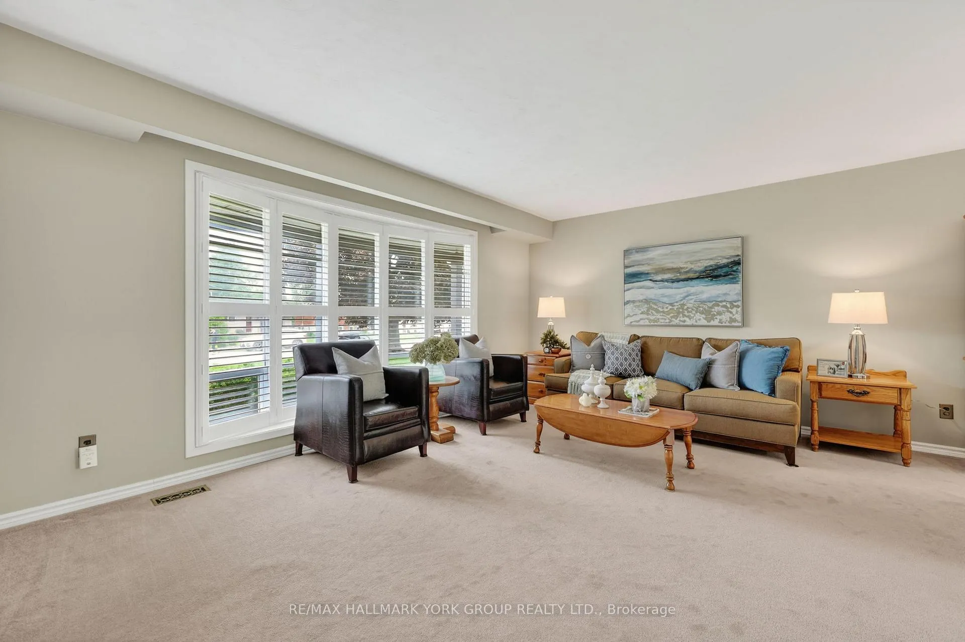 Photo 19 of 49 Orma Drive, Orillia — HOMEH