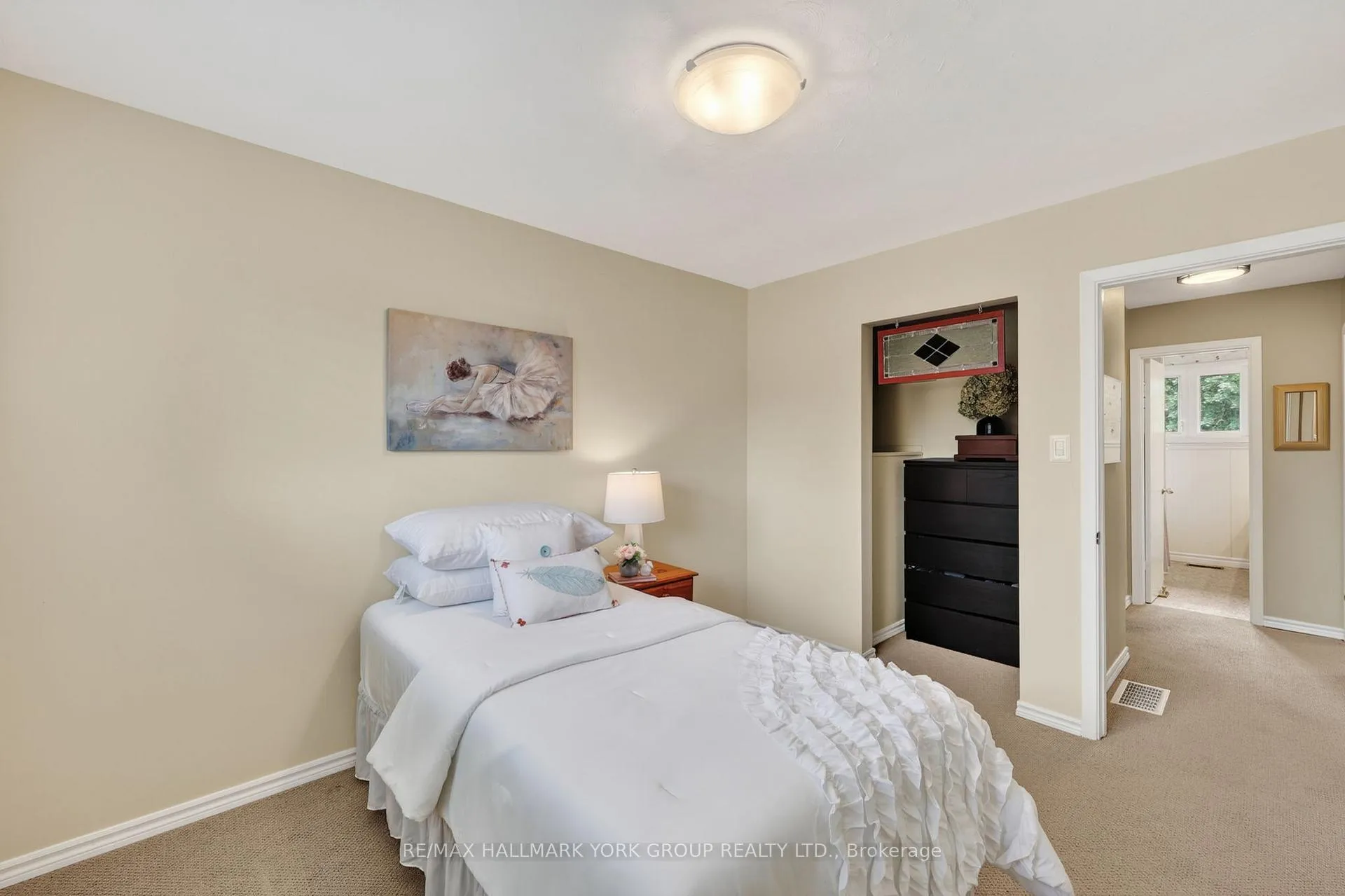 Photo 29 of 49 Orma Drive, Orillia — HOMEH