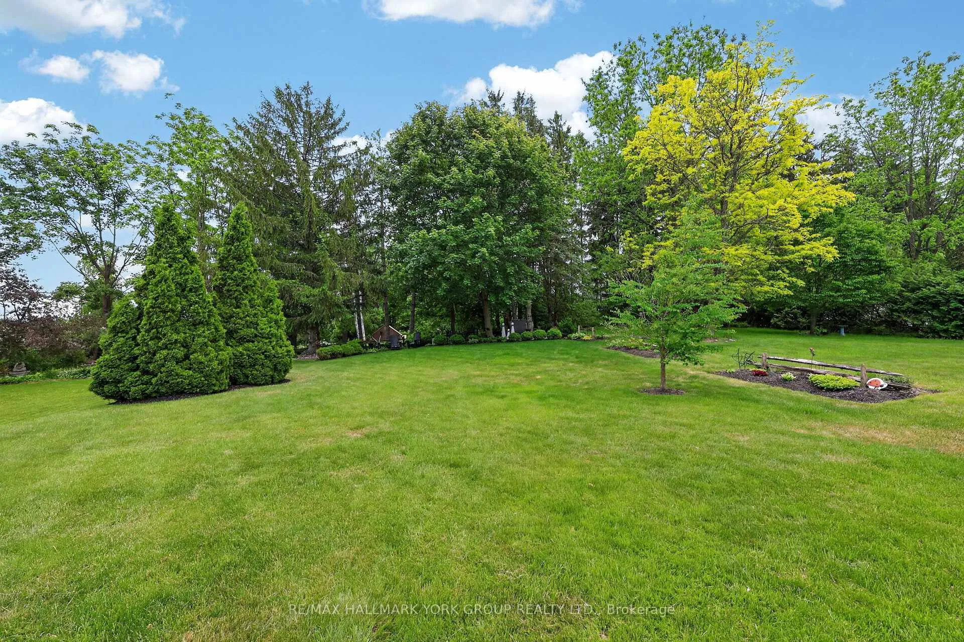 Photo 37 of 49 Orma Drive, Orillia — HOMEH