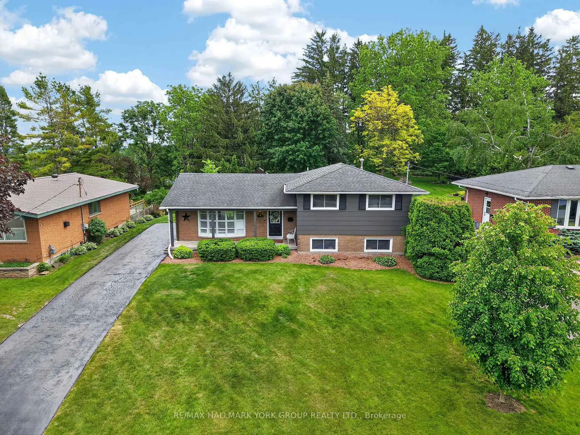 Photo 41 of 49 Orma Drive, Orillia — HOMEH