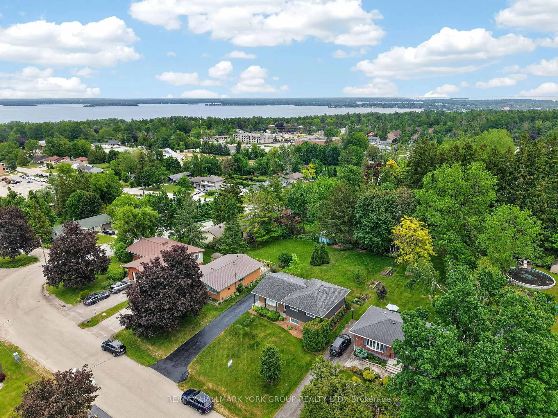 Photo 44 of 49 Orma Drive, Orillia — HOMEH