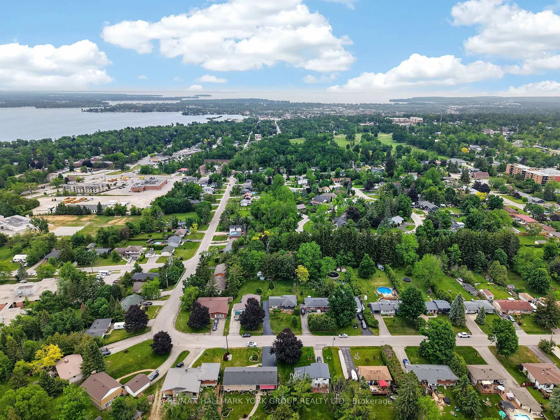Photo 45 of 49 Orma Drive, Orillia — HOMEH