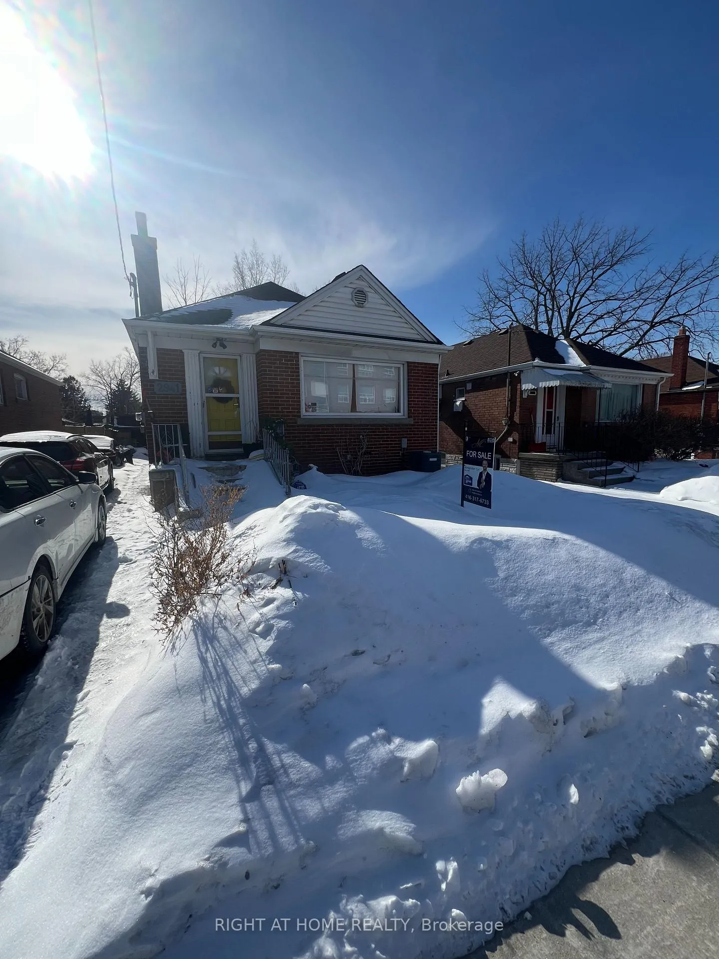 Photo 1 of 2941 St Clair Avenue E, Toronto, O'Connor-Parkview — HOMEH
