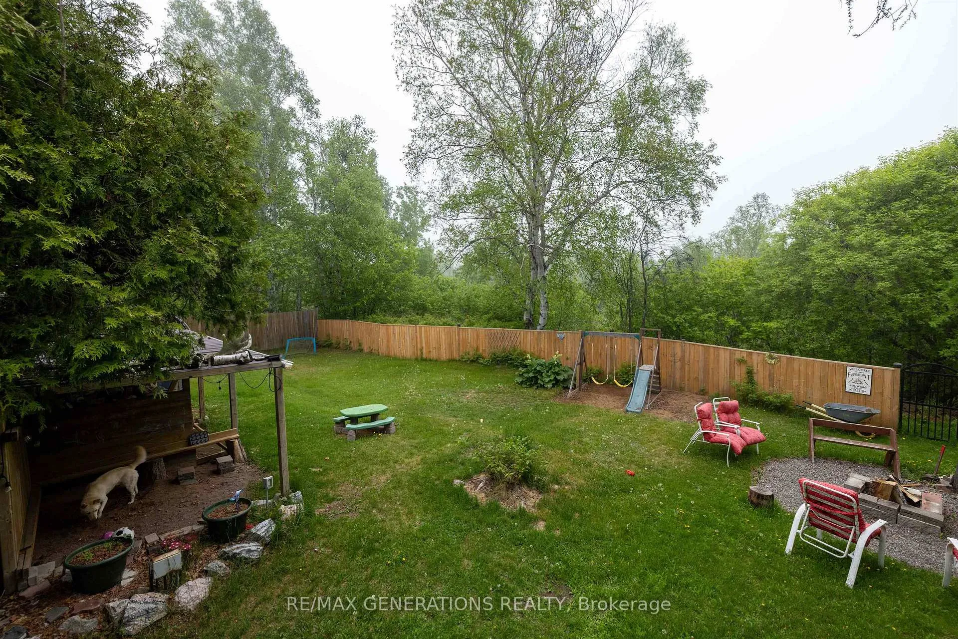 Photo 32 of 43 Strathcona Avenue, Thunder Bay, Current River — HOMEH