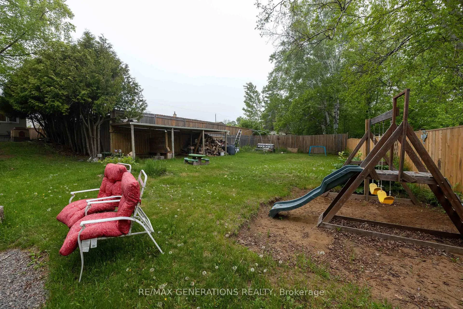 Photo 36 of 43 Strathcona Avenue, Thunder Bay, Current River — HOMEH