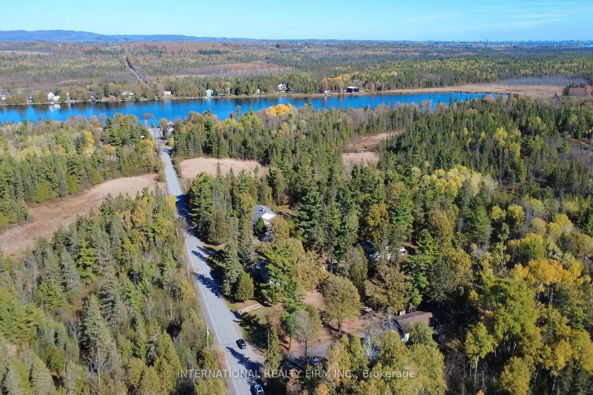 Photo 3 of 96 Constance Lake Road, Ottawa, Kanata - Kanata (North East) — HOMEH
