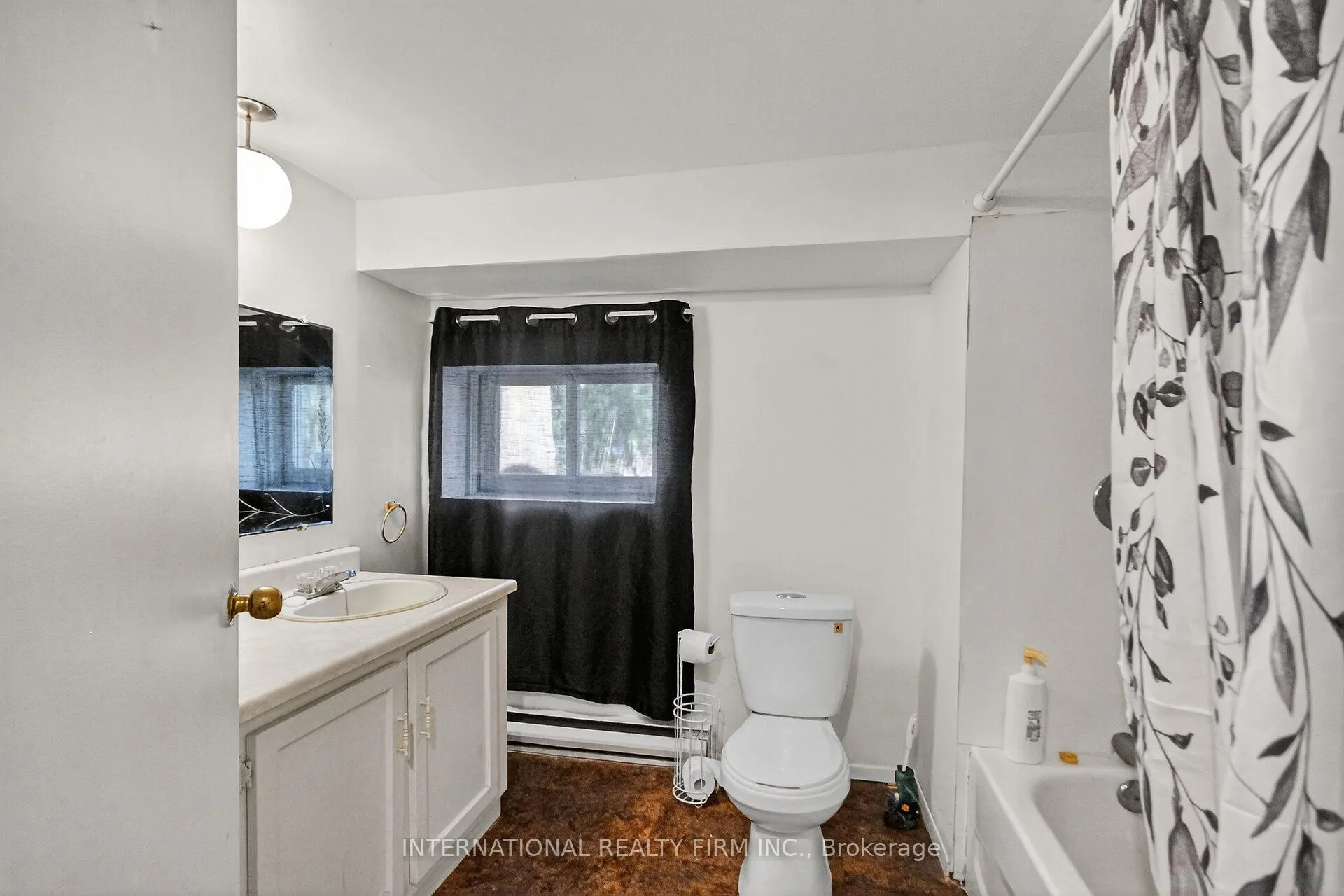Photo 23 of 96 Constance Lake Road, Ottawa, Kanata - Kanata (North East) — HOMEH