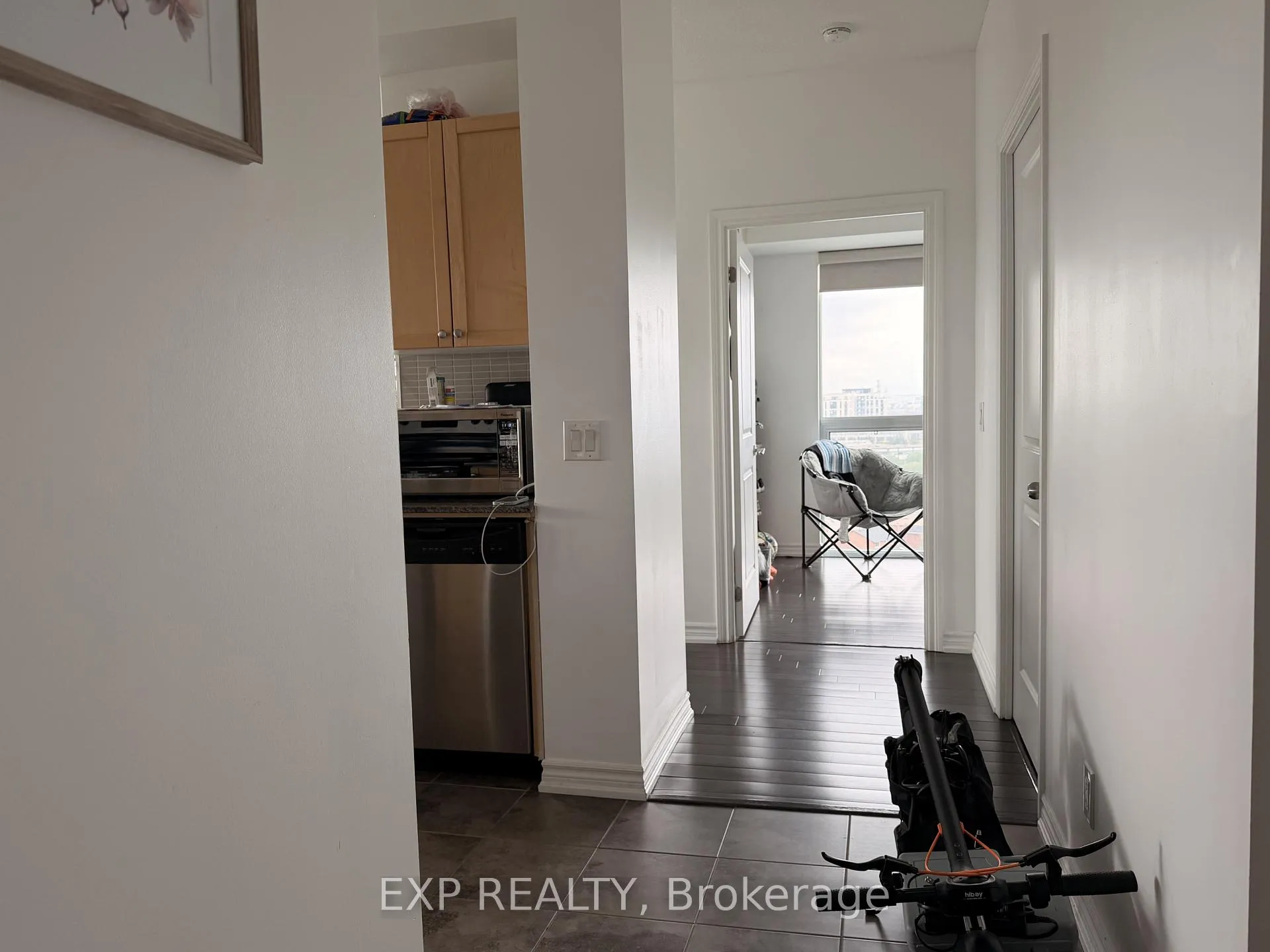 Photo 3 of Unit 1002, 7730 Kipling Avenue, Vaughan, West Woodbridge — HOMEH