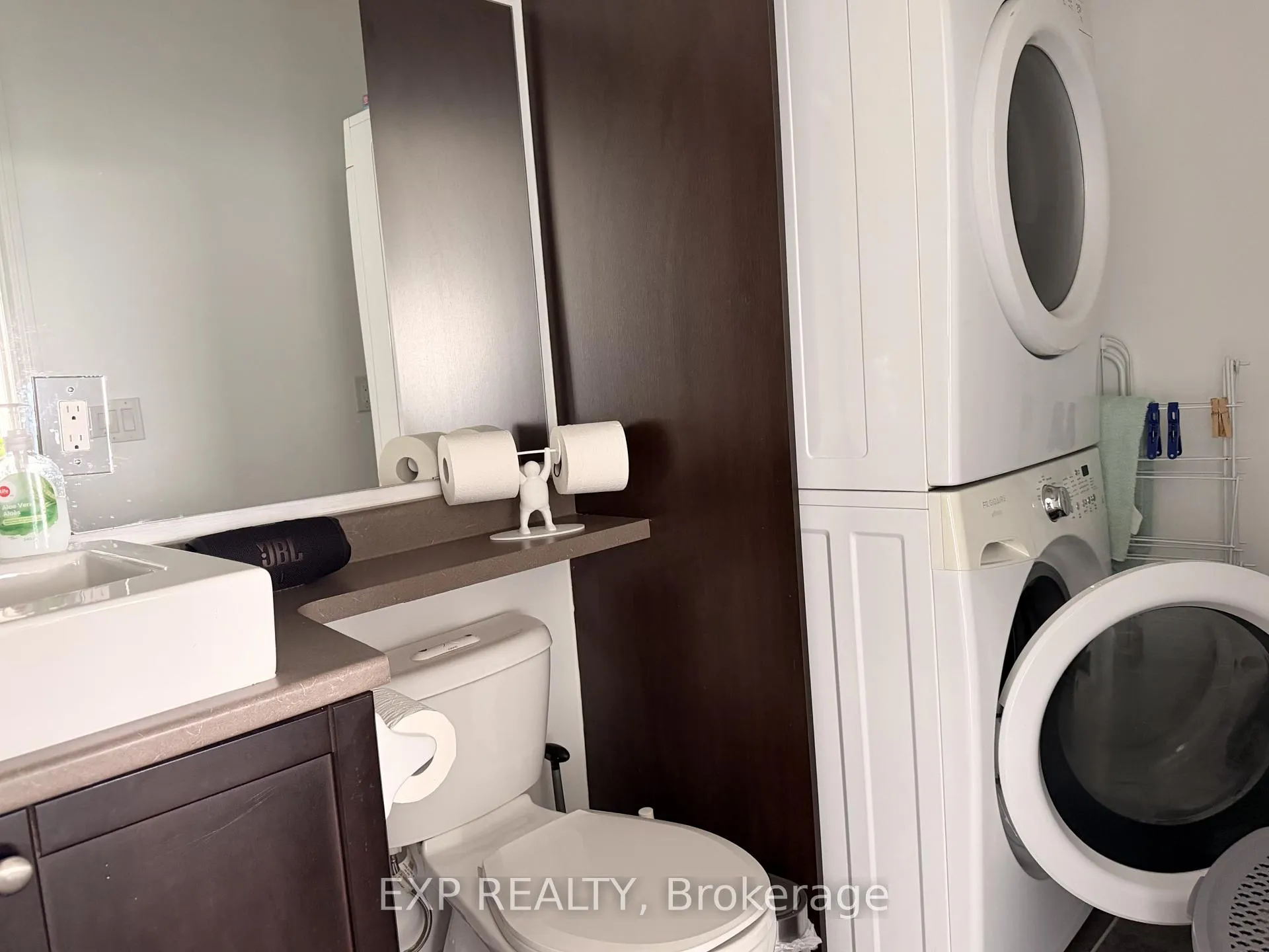 Photo 5 of Unit 1002, 7730 Kipling Avenue, Vaughan, West Woodbridge — HOMEH