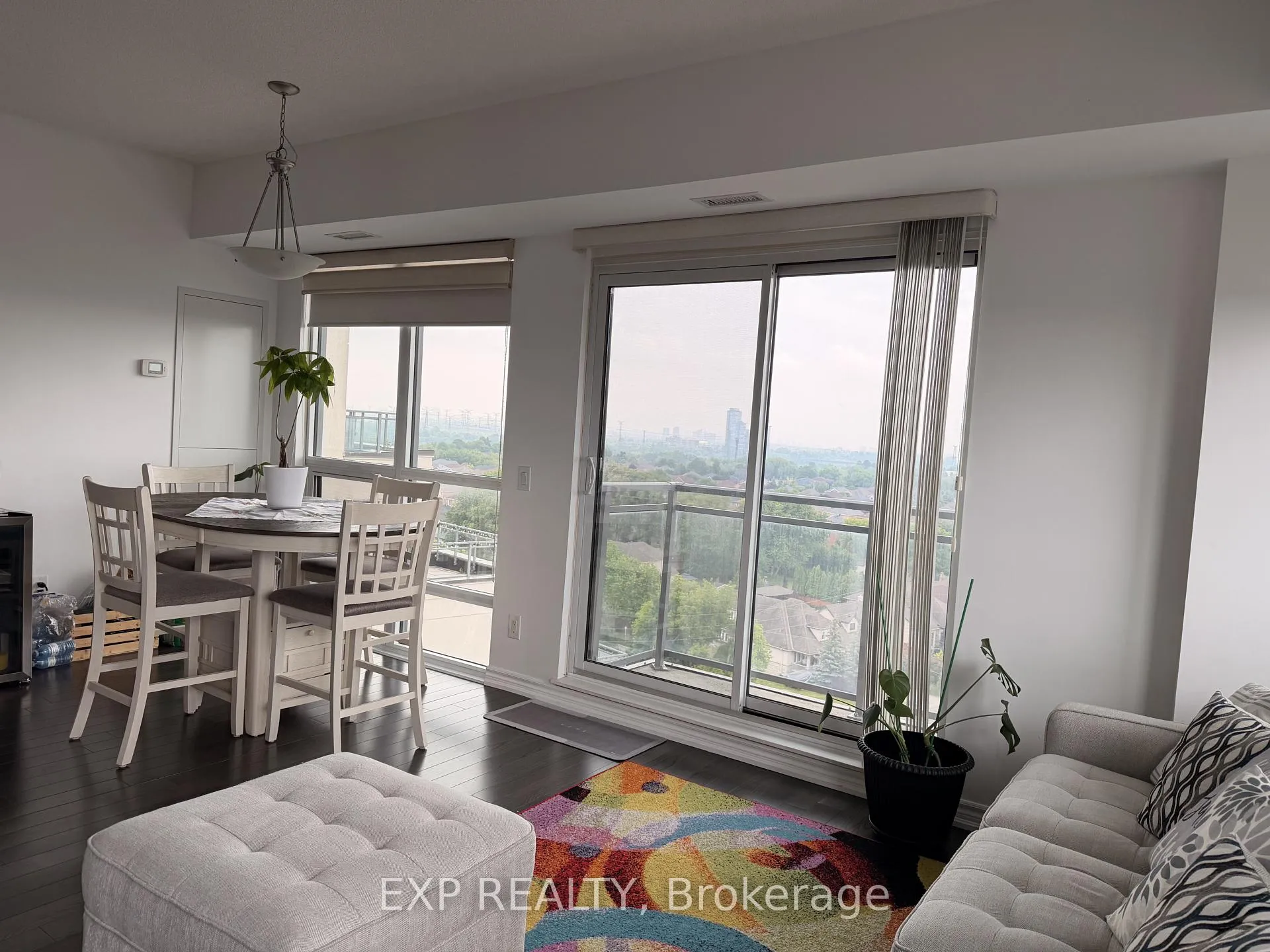 Photo 11 of Unit 1002, 7730 Kipling Avenue, Vaughan, West Woodbridge — HOMEH