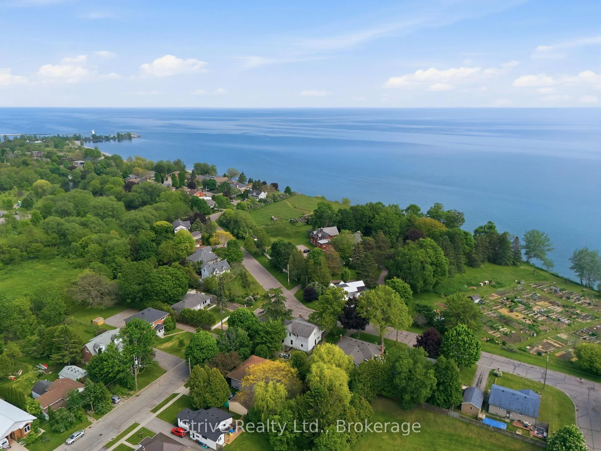 Photo 4 of 158 Stuart Street, Cobourg — HOMEH