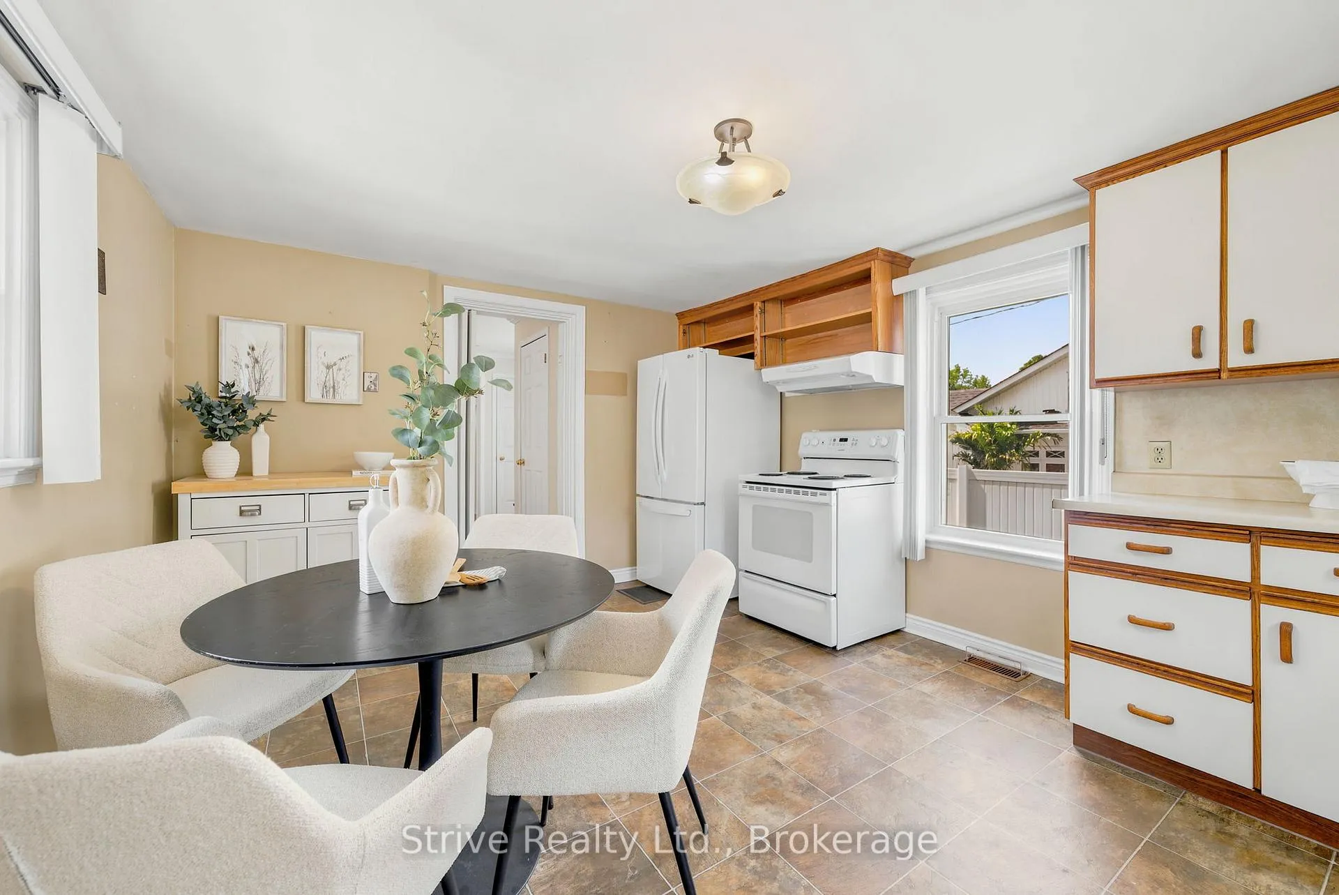 Photo 14 of 158 Stuart Street, Cobourg — HOMEH