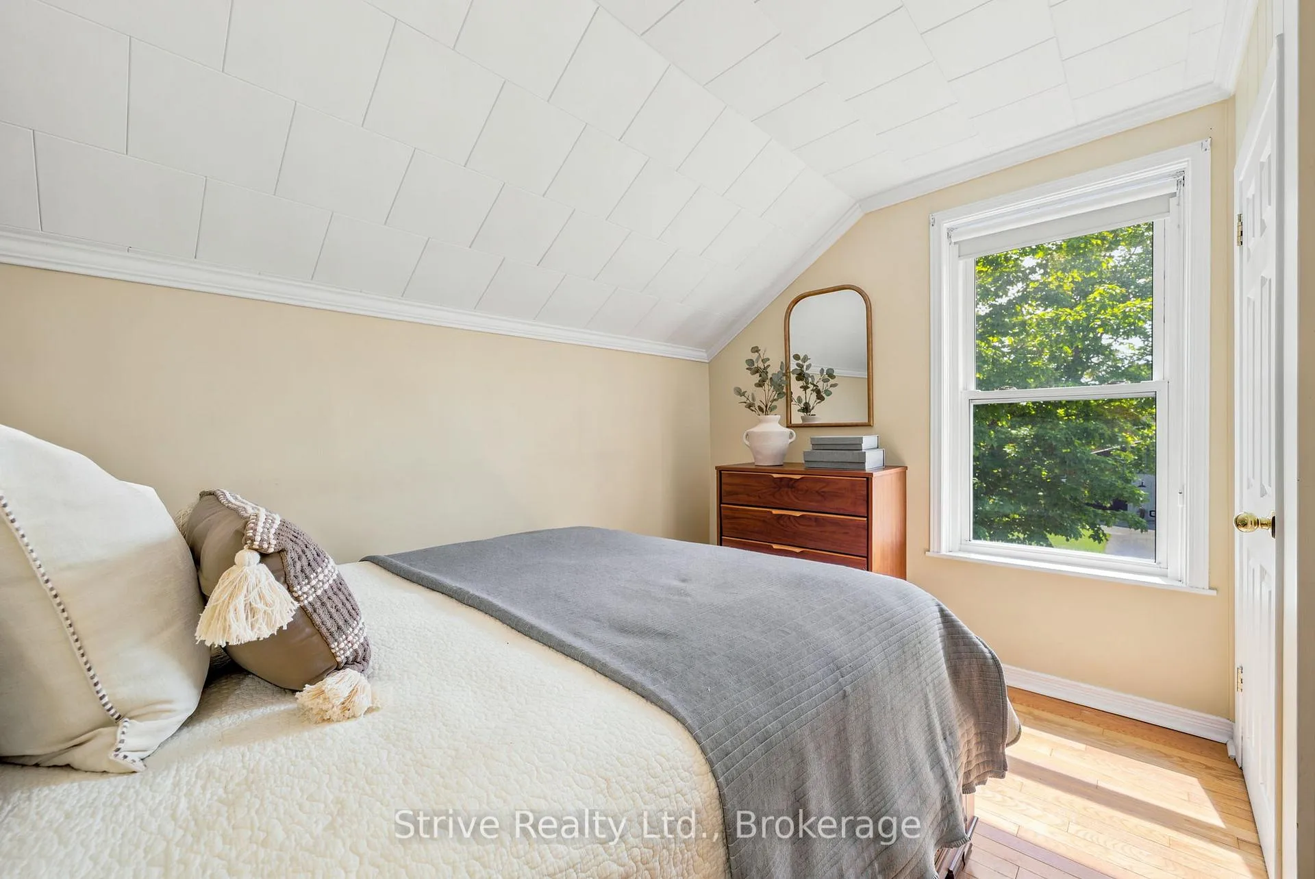 Photo 16 of 158 Stuart Street, Cobourg — HOMEH