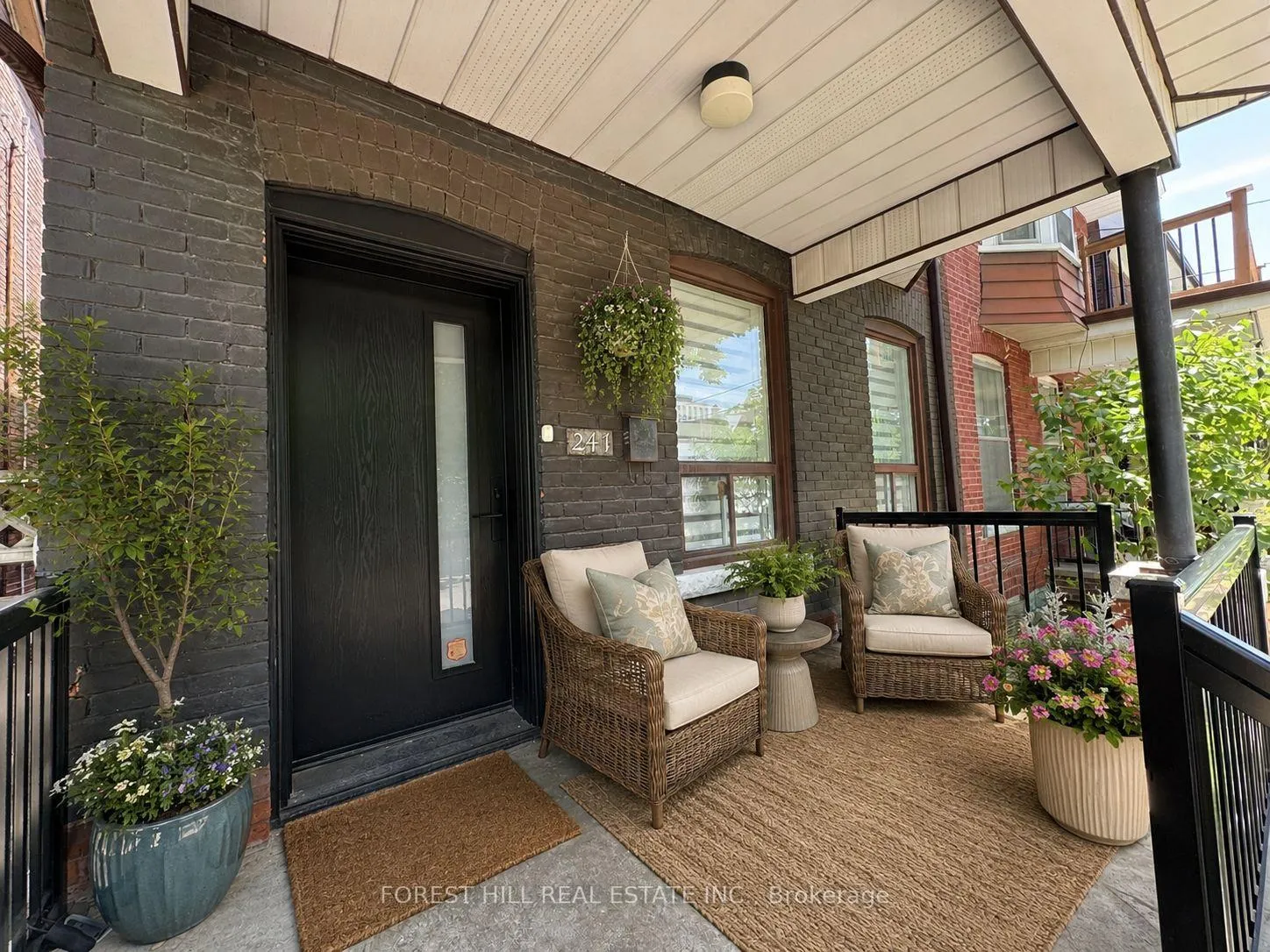 Photo 3 of 241 Delaware Avenue, Toronto, Dovercourt-Wallace Emerson-Junction — HOMEH