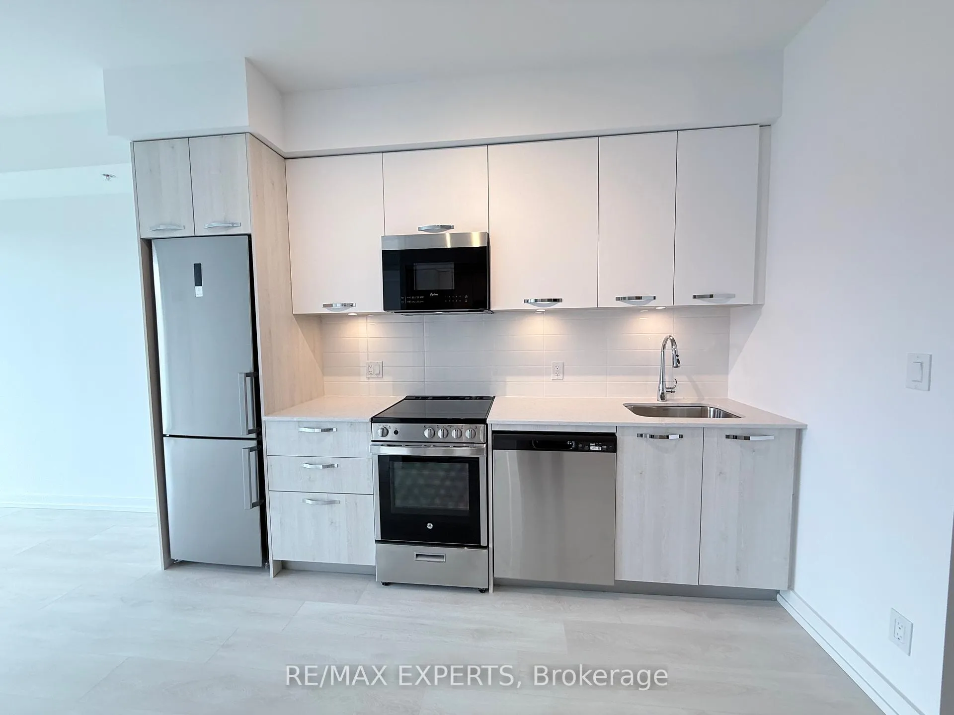 Photo 9 of Unit 623, 75 James Street S, Hamilton, Corktown — HOMEH