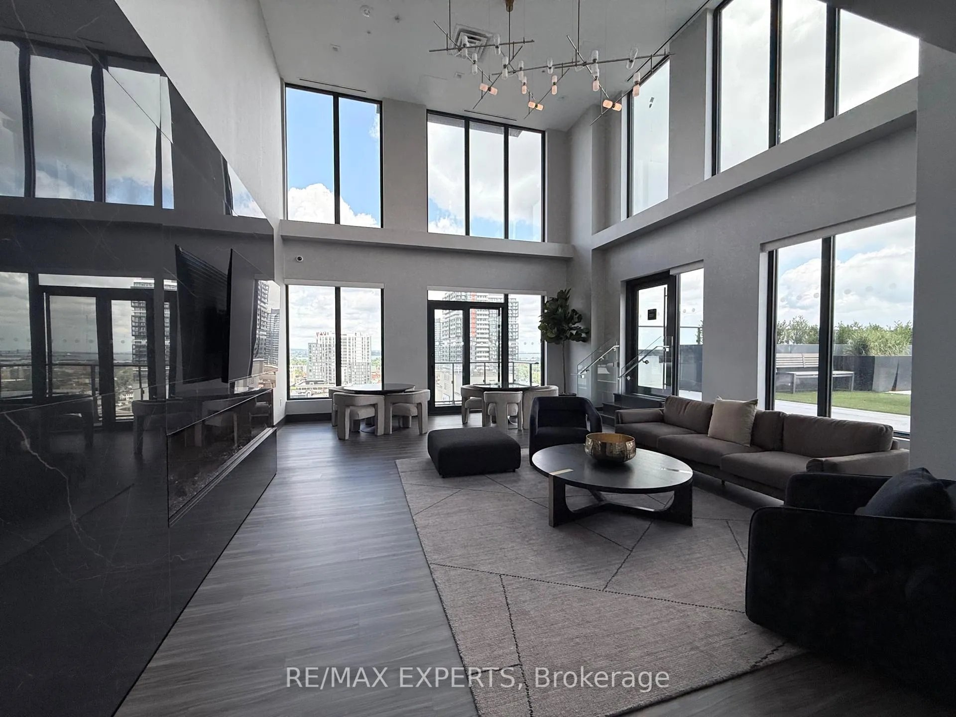 Photo 27 of Unit 623, 75 James Street S, Hamilton, Corktown — HOMEH