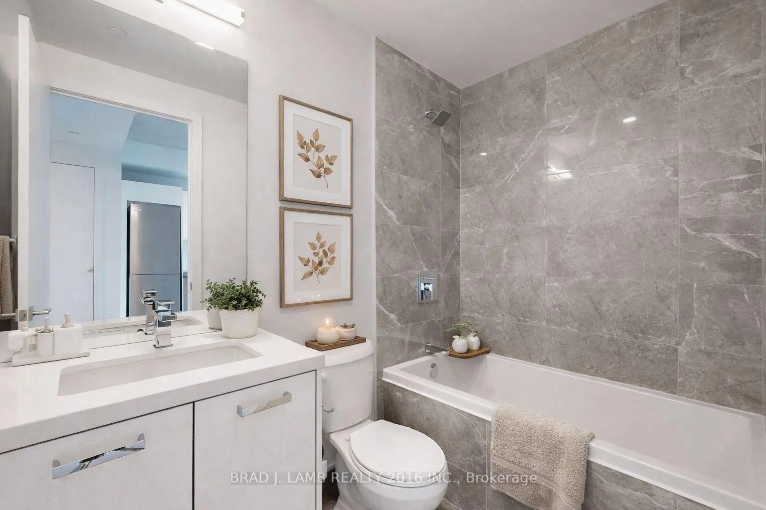 Photo 4 of Unit 1901, 284 King Street E, Toronto, Moss Park — HOMEH