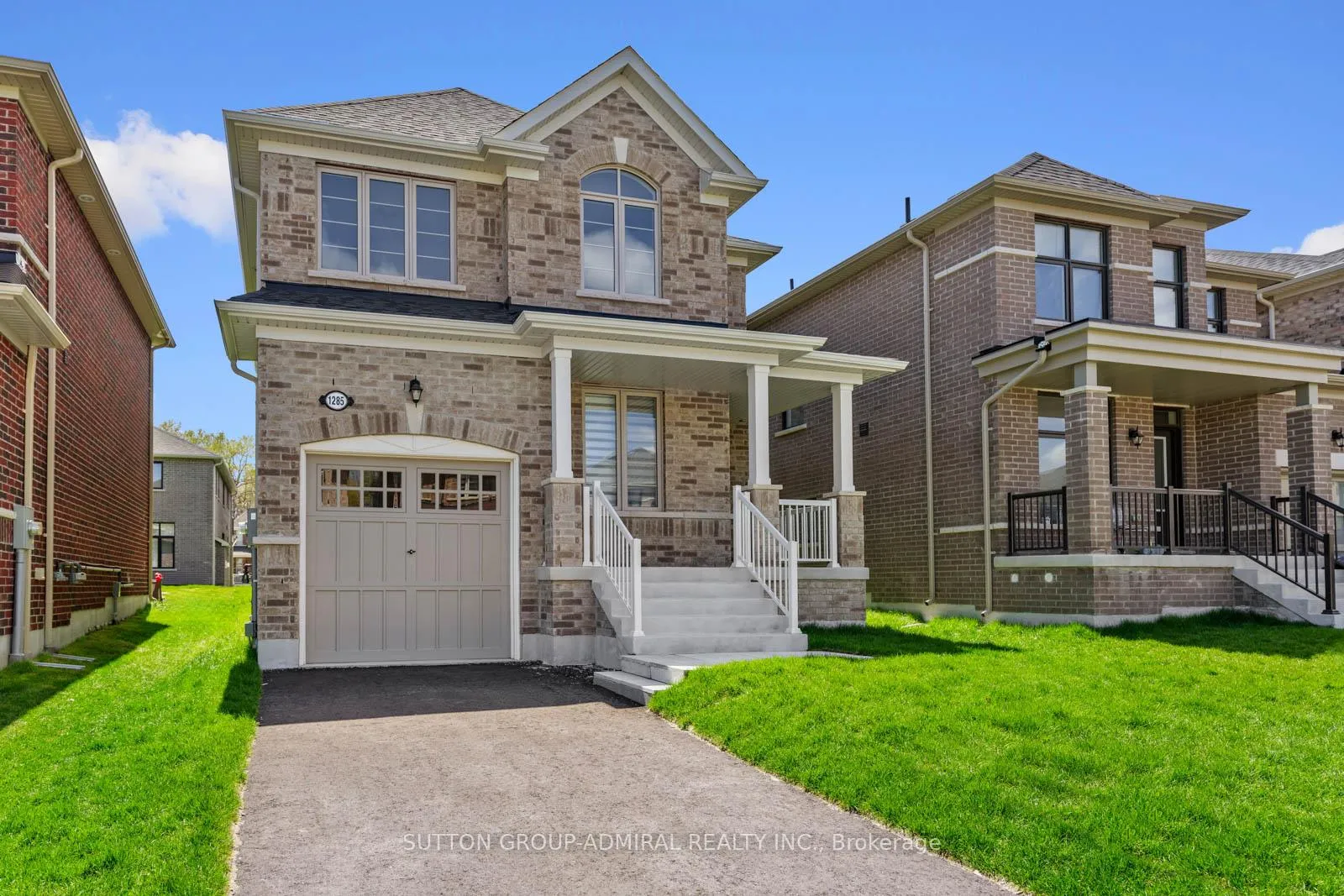 Photo 1 of 1285 Davis Loop, Innisfil, Lefroy — HOMEH