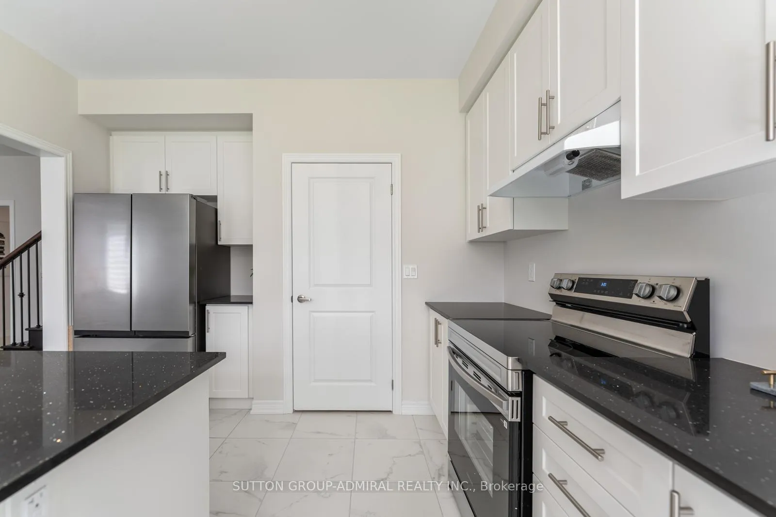 Photo 13 of 1285 Davis Loop, Innisfil, Lefroy — HOMEH