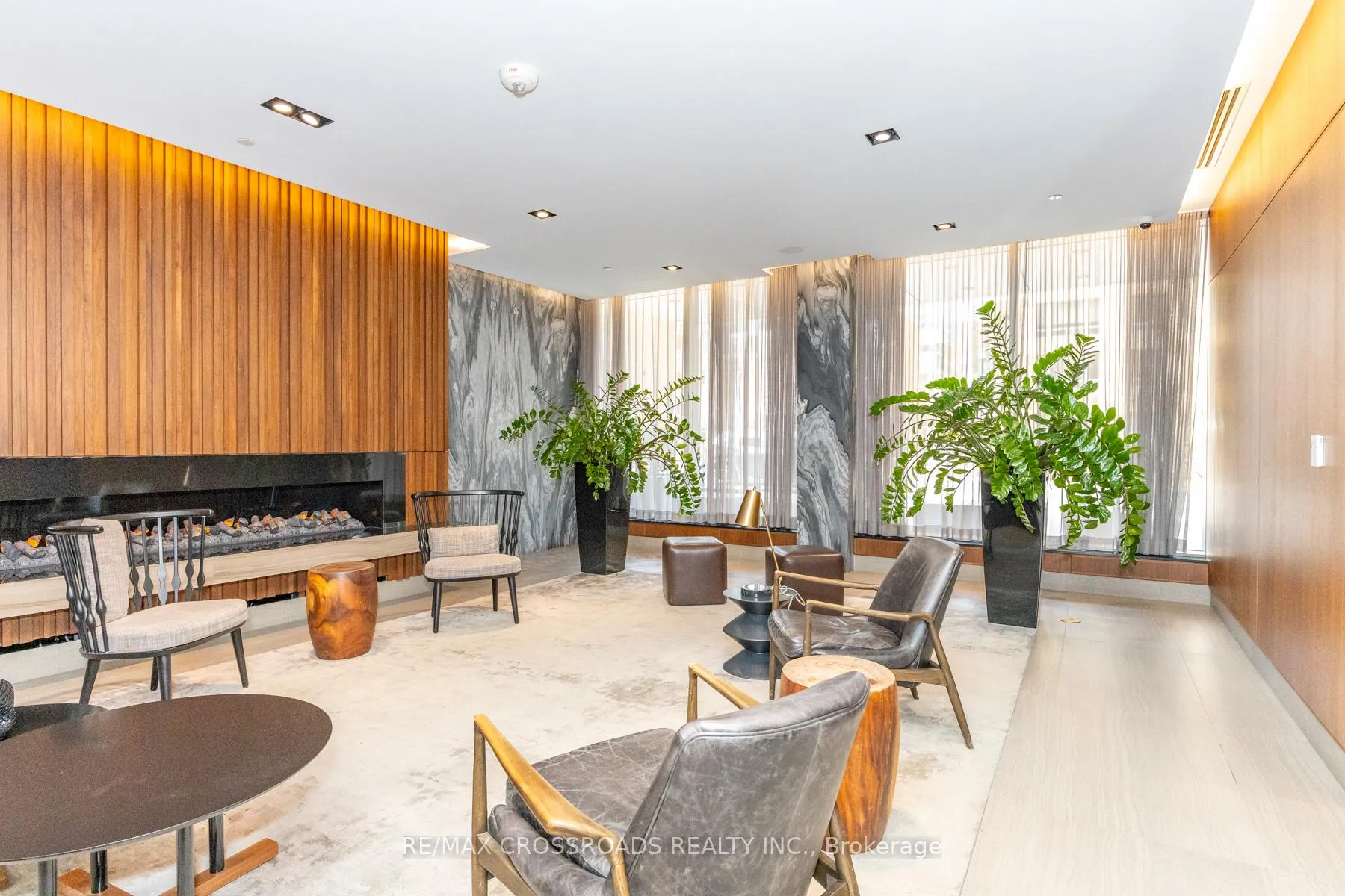 Photo 5 of Unit 2103, 125 Redpath Avenue, Toronto, Mount Pleasant West — HOMEH