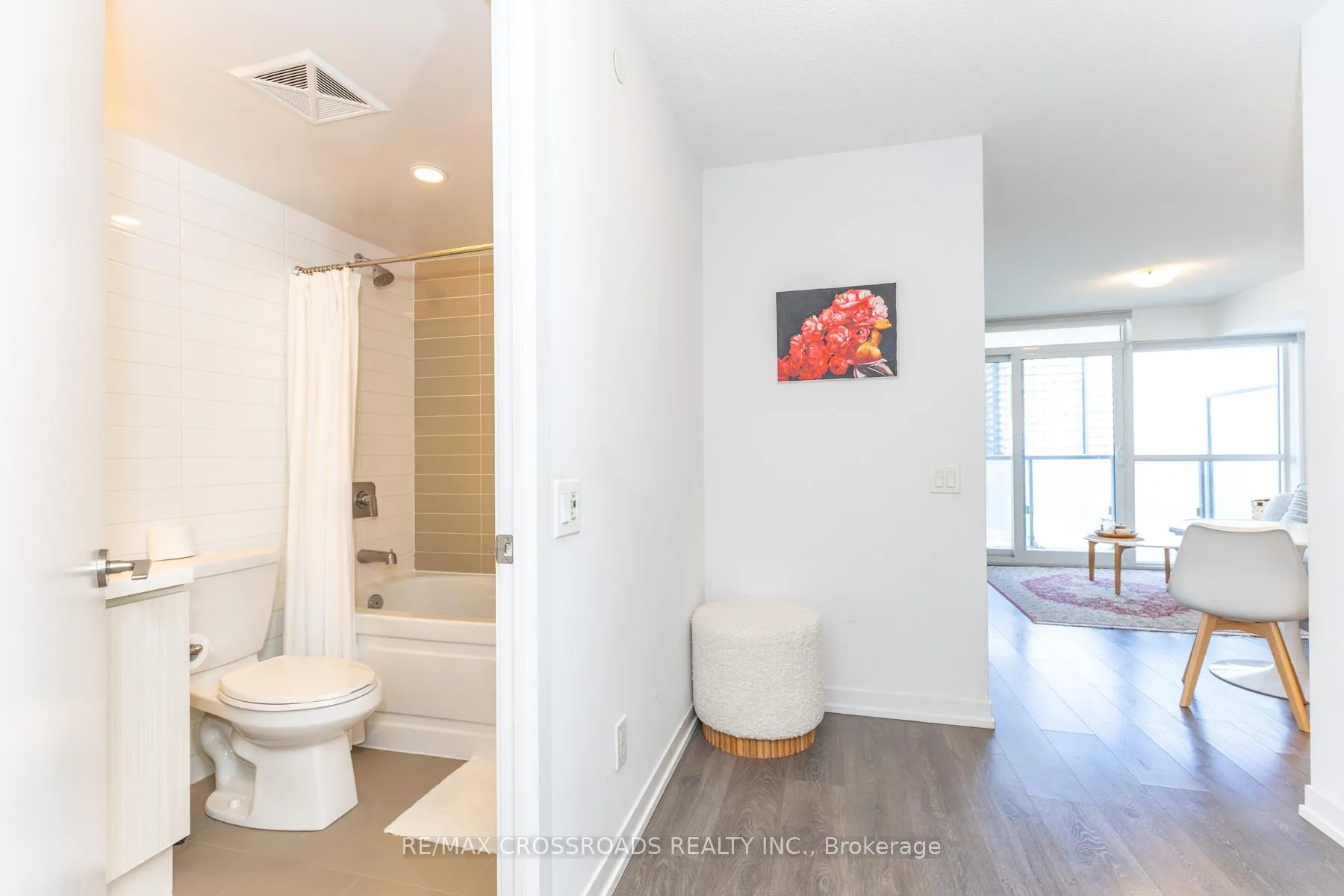 Photo 10 of Unit 2103, 125 Redpath Avenue, Toronto, Mount Pleasant West — HOMEH
