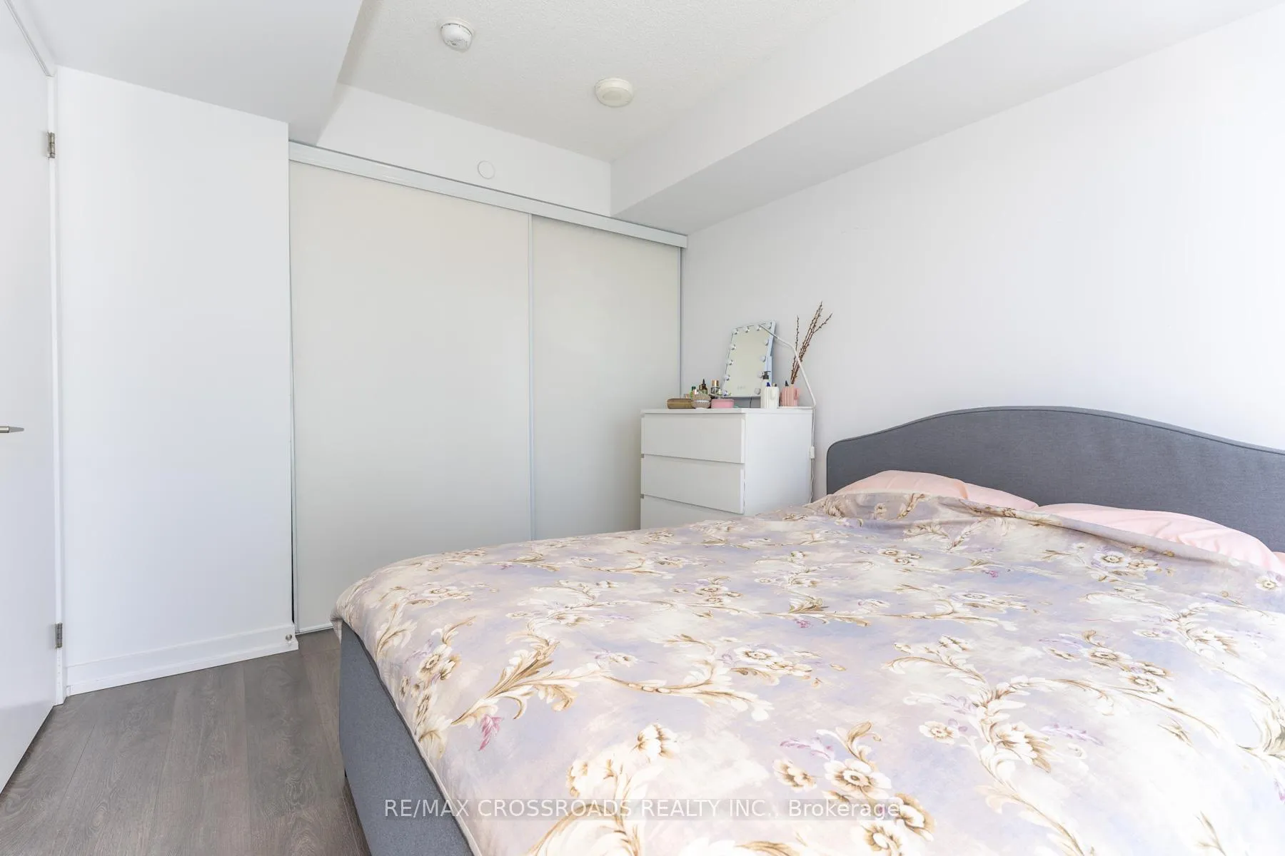 Photo 24 of Unit 2103, 125 Redpath Avenue, Toronto, Mount Pleasant West — HOMEH