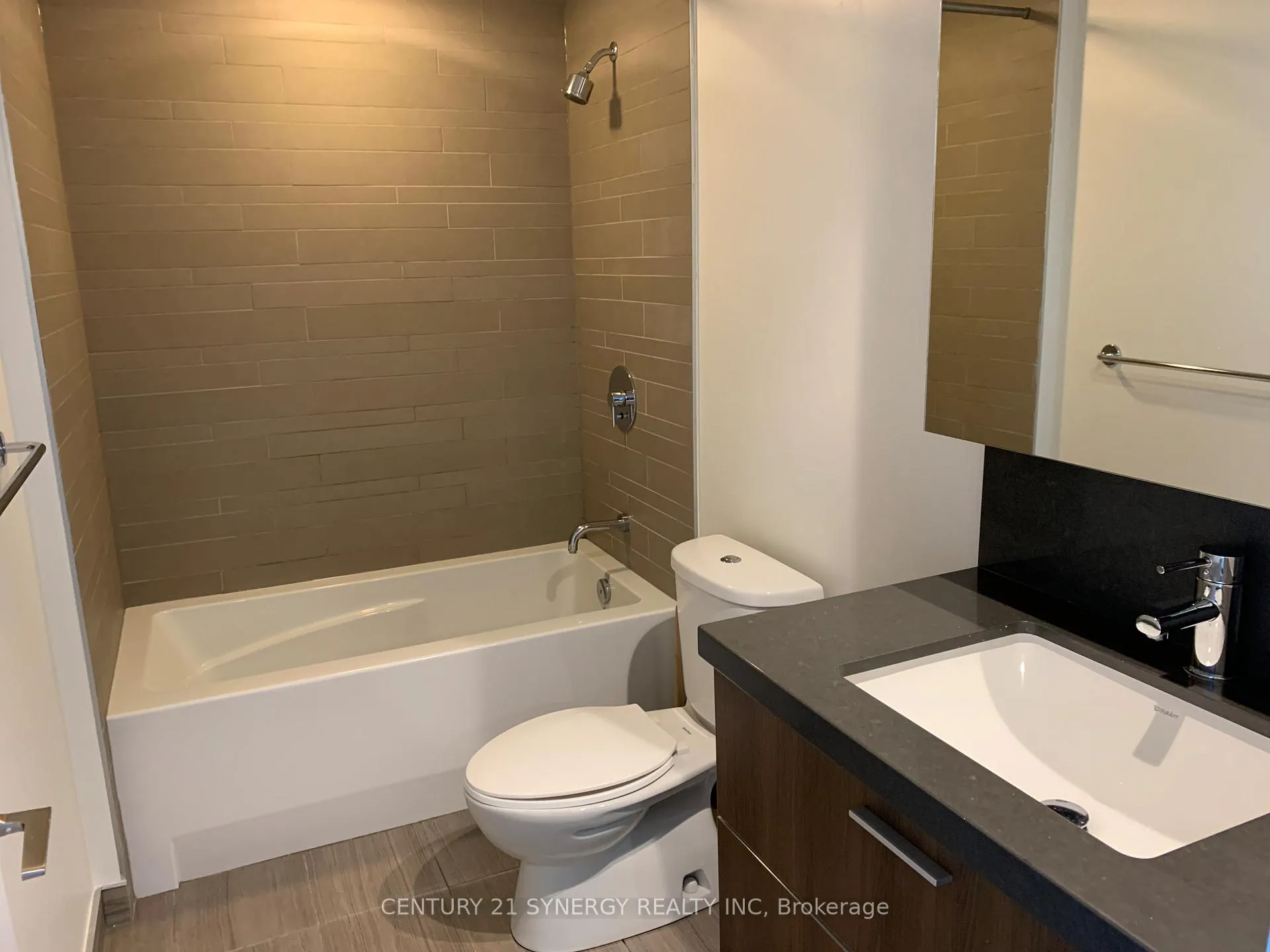 Photo 5 of Unit 348, 340 Mcleod Street, Ottawa, Ottawa Centre — HOMEH