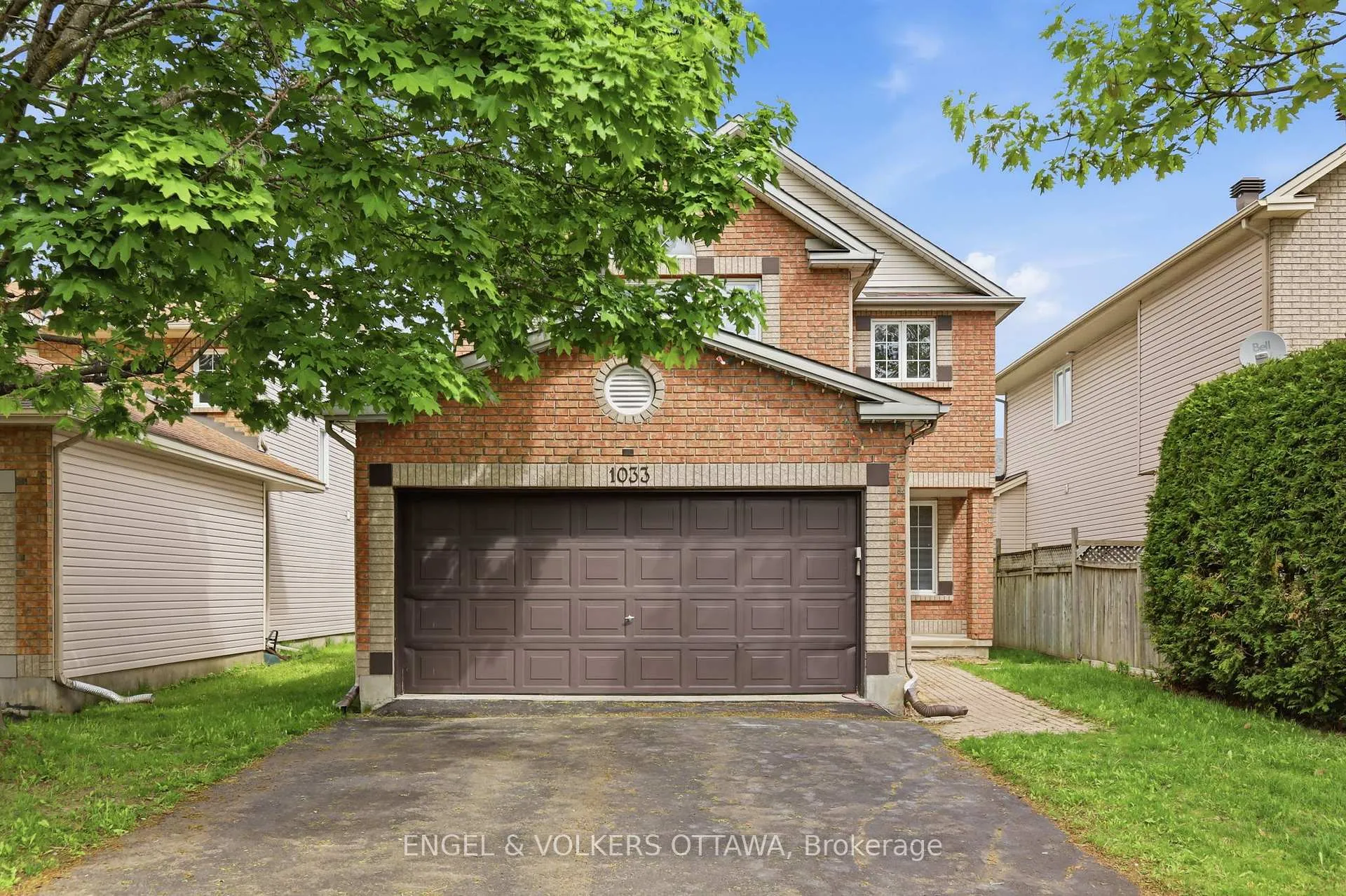 Photo 1 of 1033 Como Crescent, Ottawa, Fallingbrook/Pineridge — HOMEH