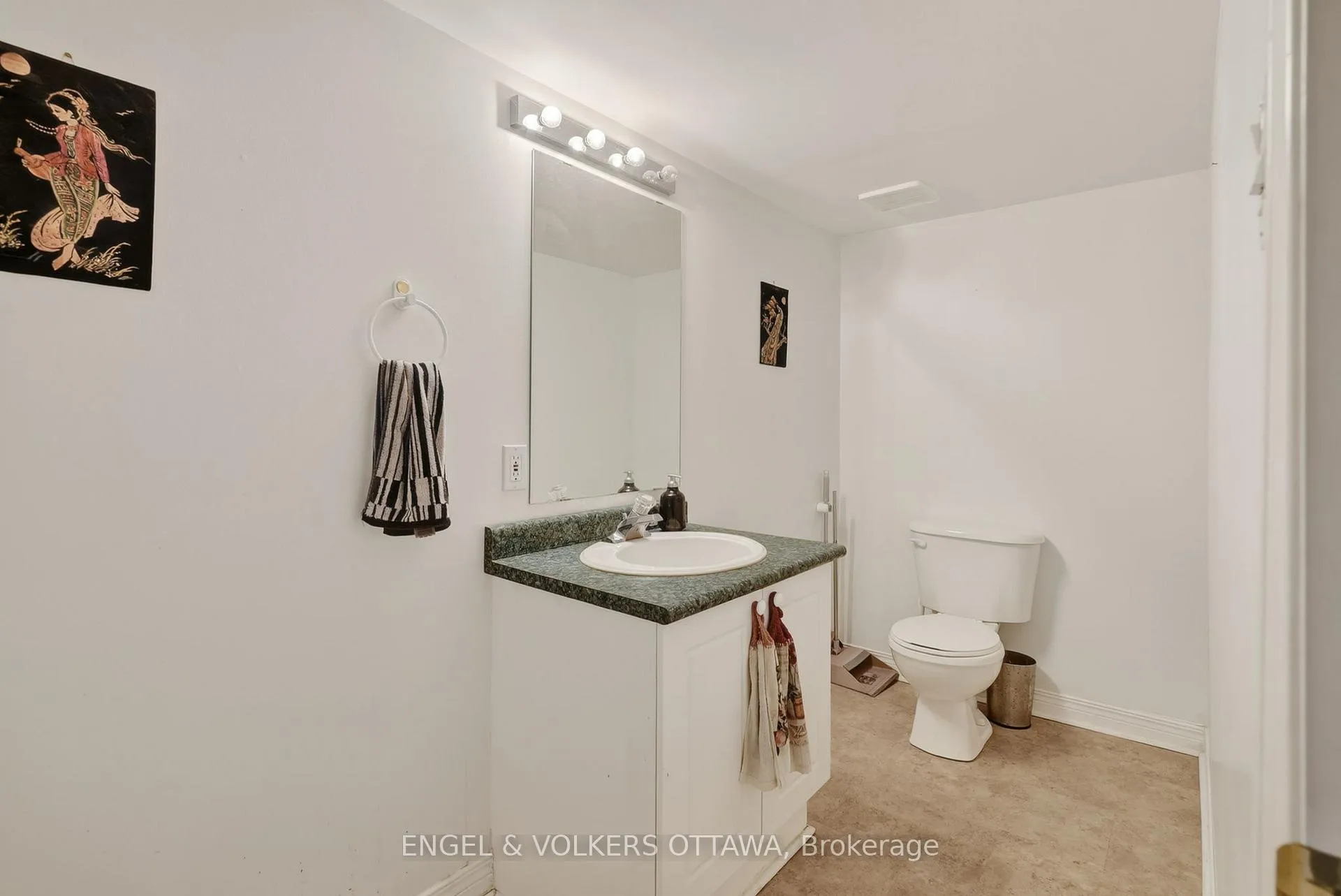 Photo 25 of 1033 Como Crescent, Ottawa, Fallingbrook/Pineridge — HOMEH
