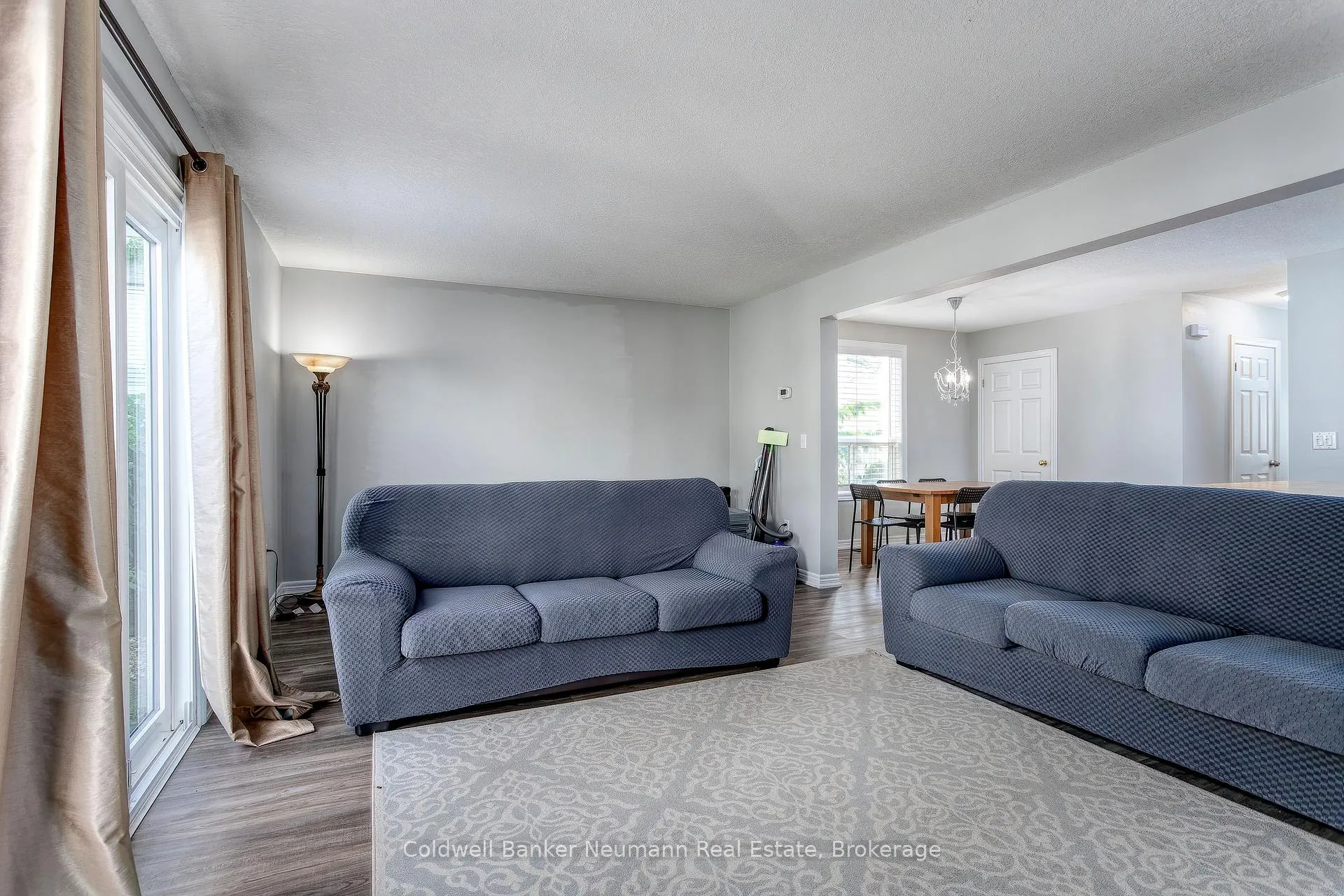 Photo 9 of 10 Mcgarr Drive, Guelph, Pineridge/Westminster Woods — HOMEH