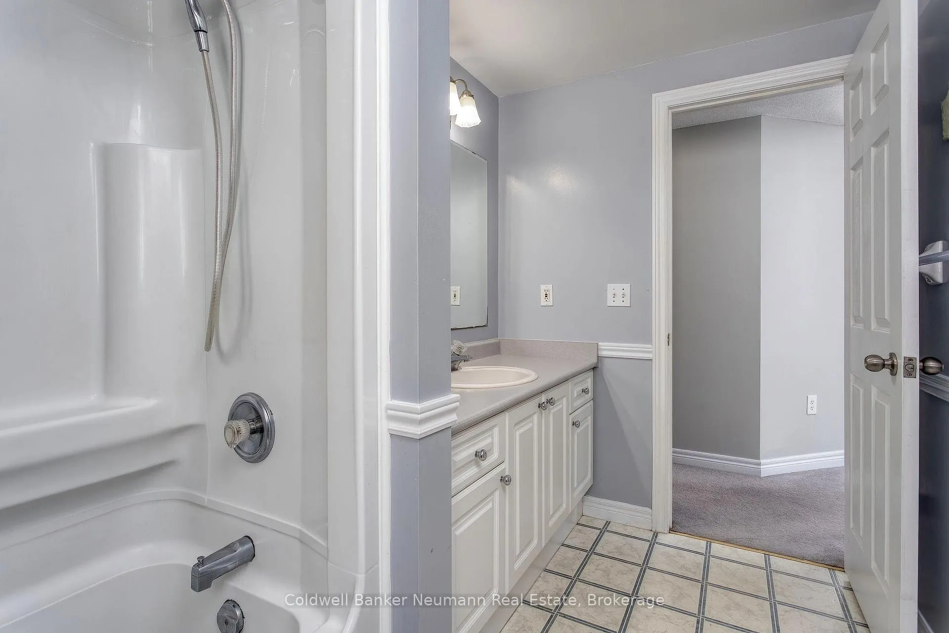 Photo 25 of 10 Mcgarr Drive, Guelph, Pineridge/Westminster Woods — HOMEH