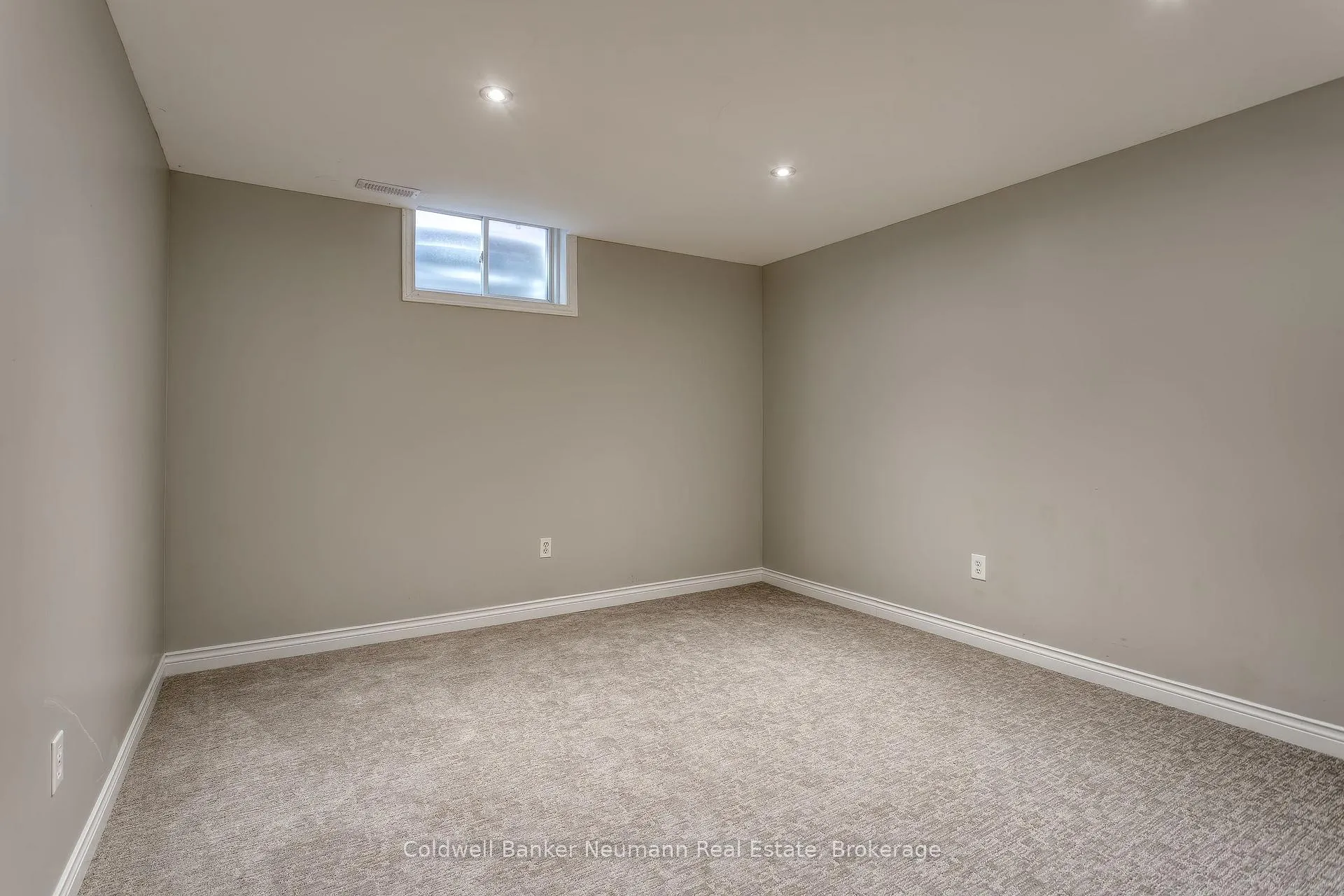 Photo 29 of 10 Mcgarr Drive, Guelph, Pineridge/Westminster Woods — HOMEH