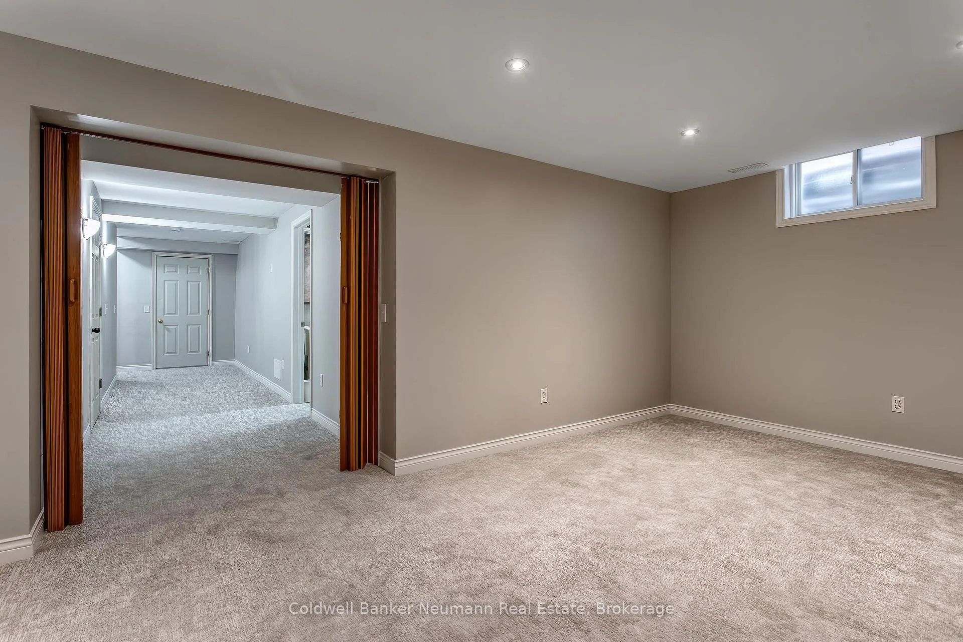 Photo 30 of 10 Mcgarr Drive, Guelph, Pineridge/Westminster Woods — HOMEH