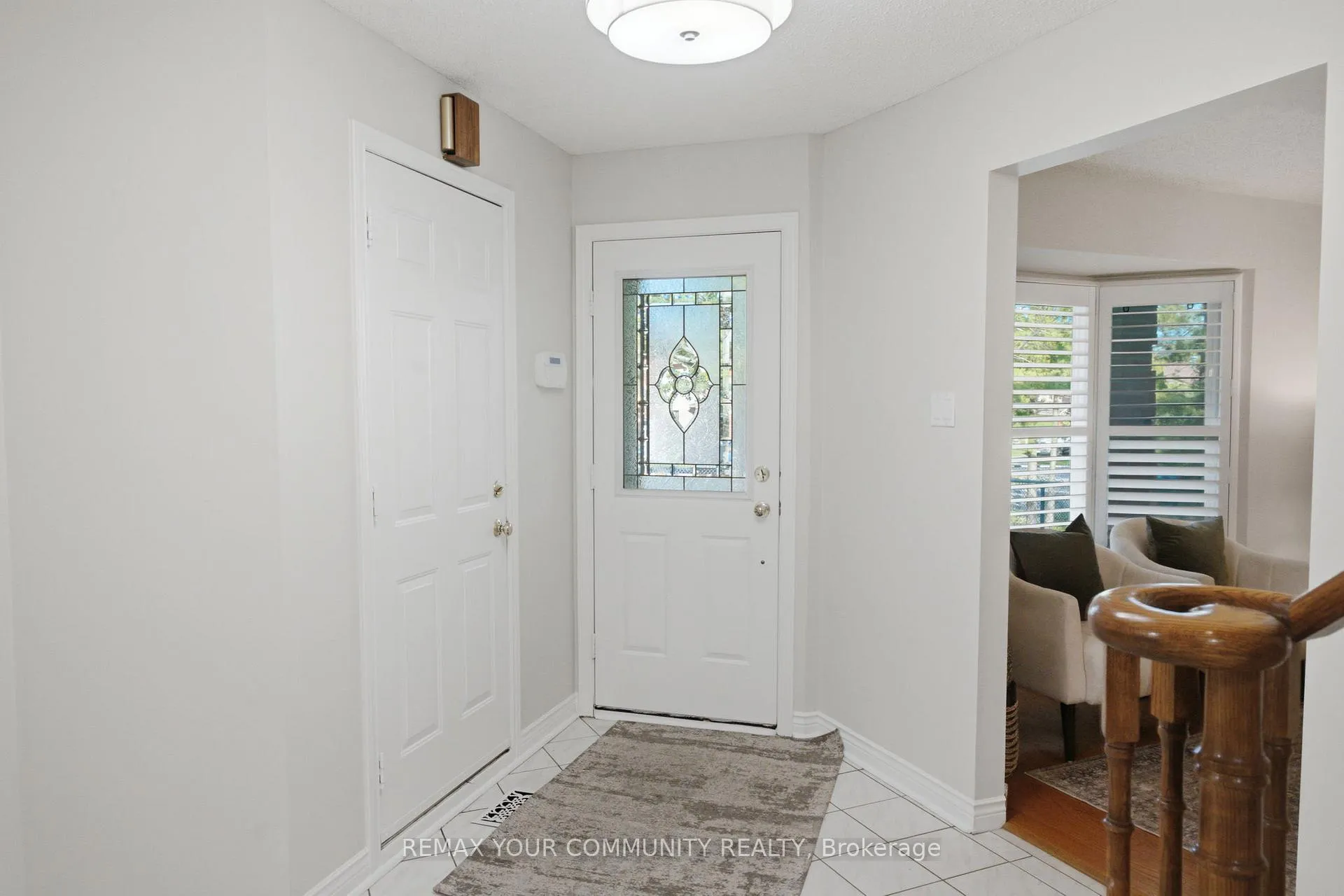 Photo 5 of 1027 Benton Crescent, Pickering, Liverpool — HOMEH