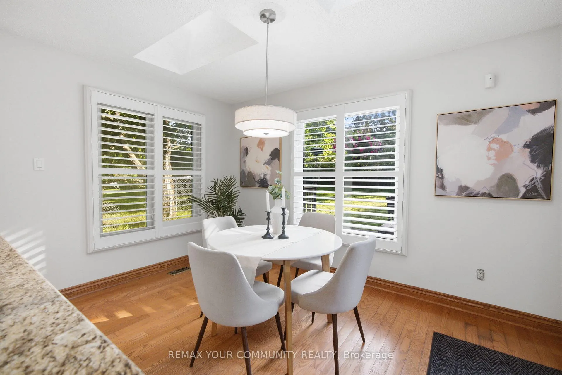 Photo 14 of 1027 Benton Crescent, Pickering, Liverpool — HOMEH