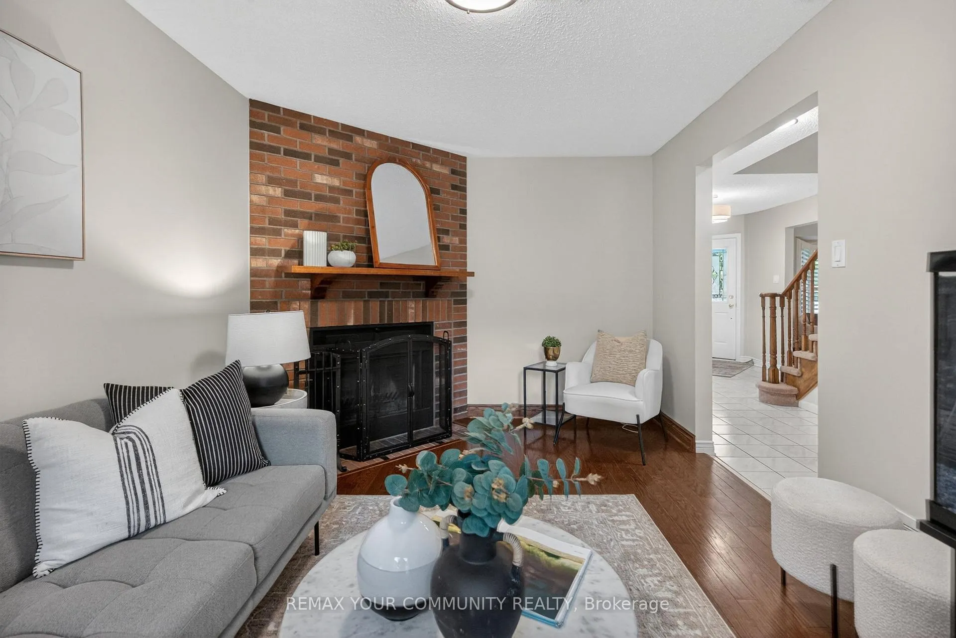 Photo 15 of 1027 Benton Crescent, Pickering, Liverpool — HOMEH