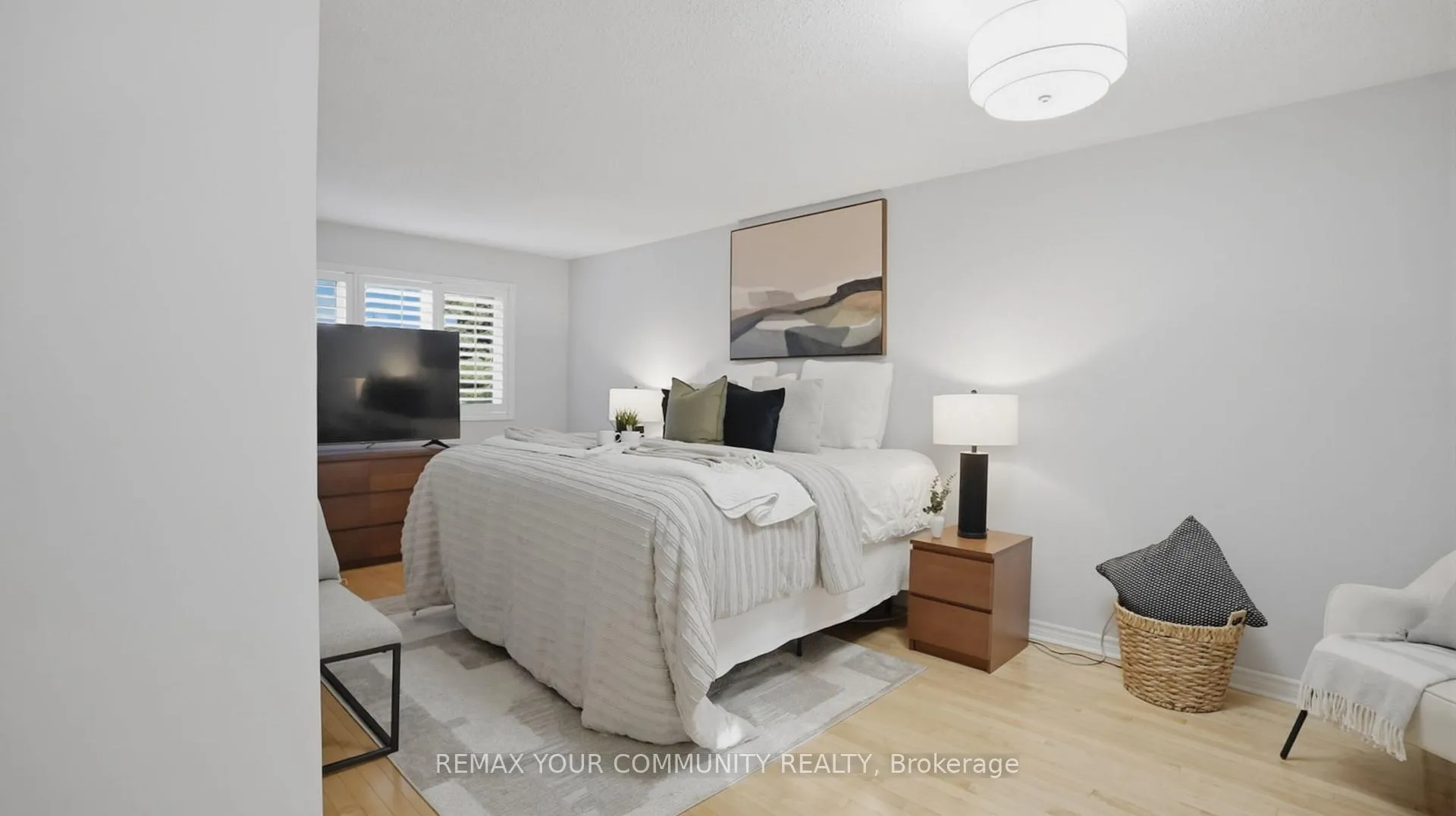 Photo 19 of 1027 Benton Crescent, Pickering, Liverpool — HOMEH