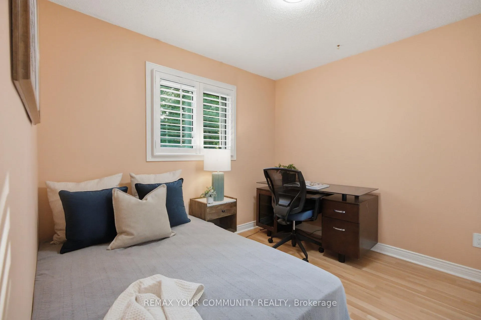 Photo 26 of 1027 Benton Crescent, Pickering, Liverpool — HOMEH